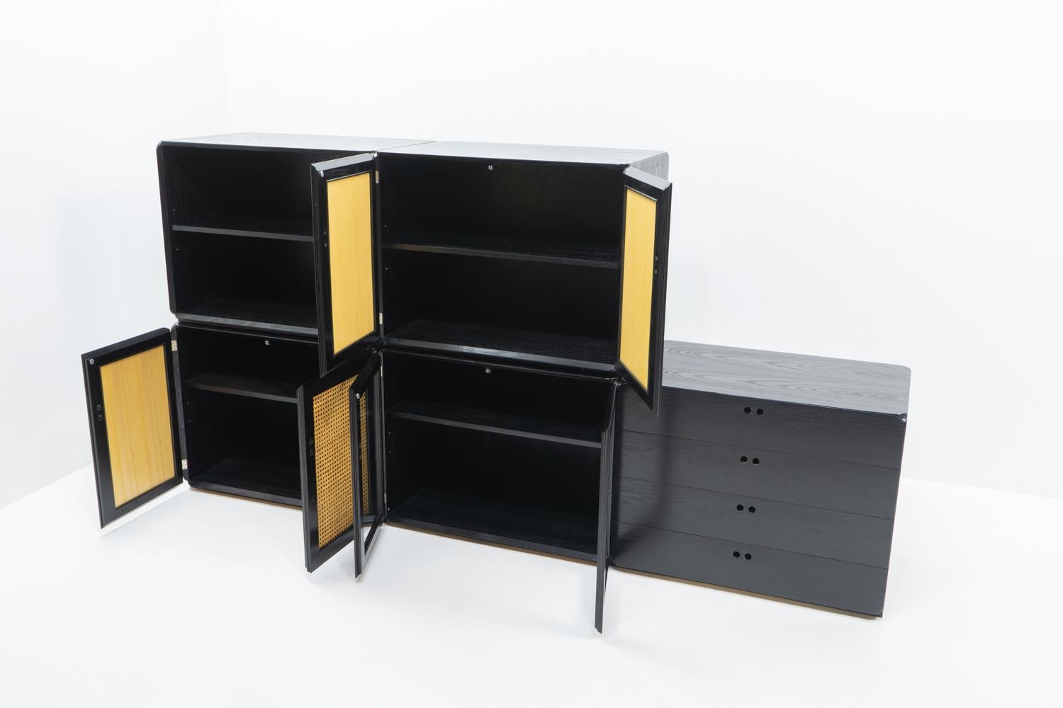 Italian / Dutch Design Derk Jan De Vries, Samara Storage Unit – 1970s For Sale 3