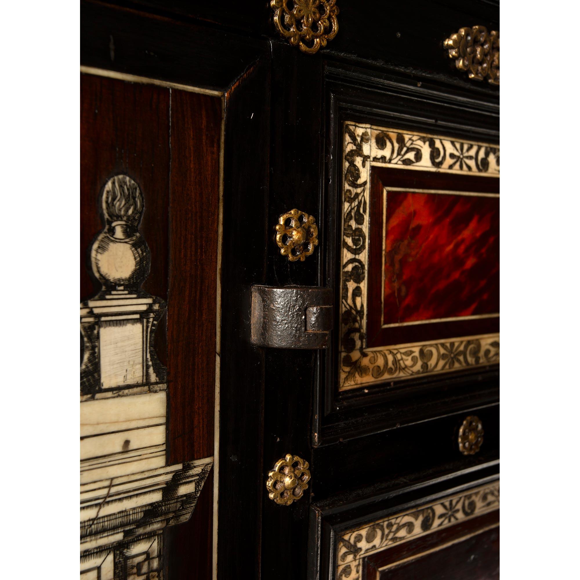 Italian Early 18th Century Baroque Period Ten-Drawer, One Door Specimen Cabinet For Sale 7