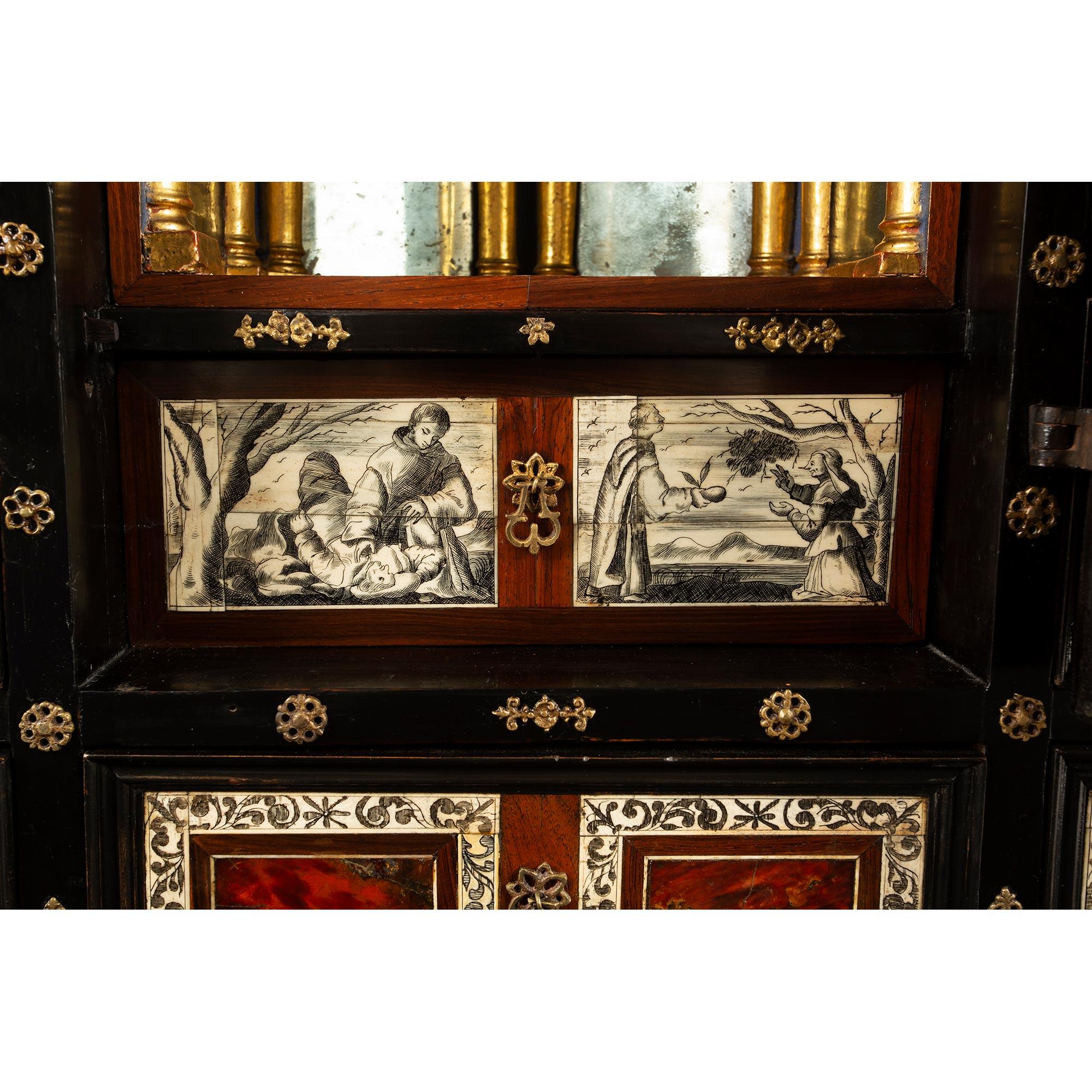 Italian Early 18th Century Baroque Period Ten-Drawer, One Door Specimen Cabinet For Sale 2