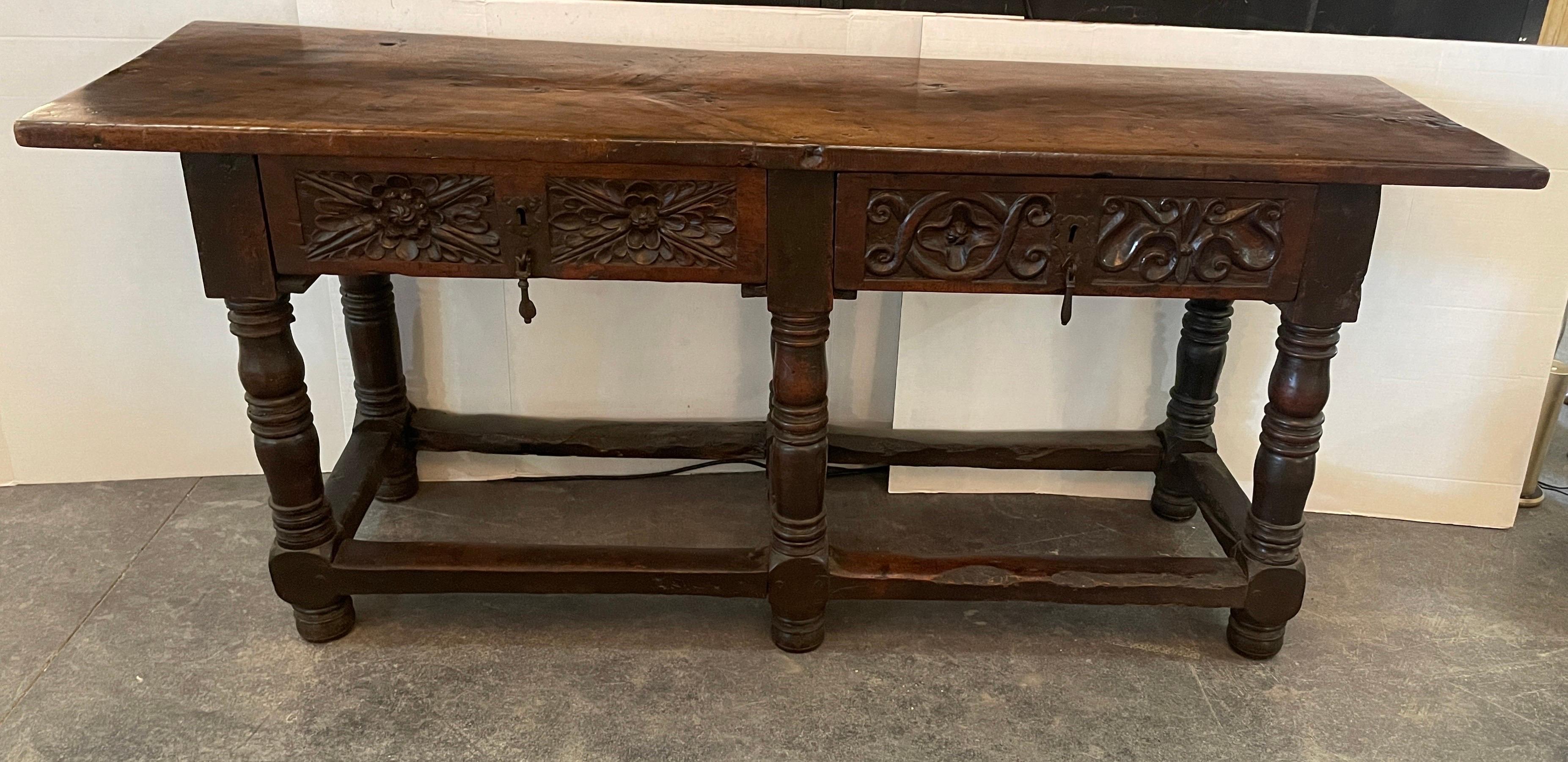 Italian Early 18th Century Carved Walnut Two Drawer Console Table For Sale 6