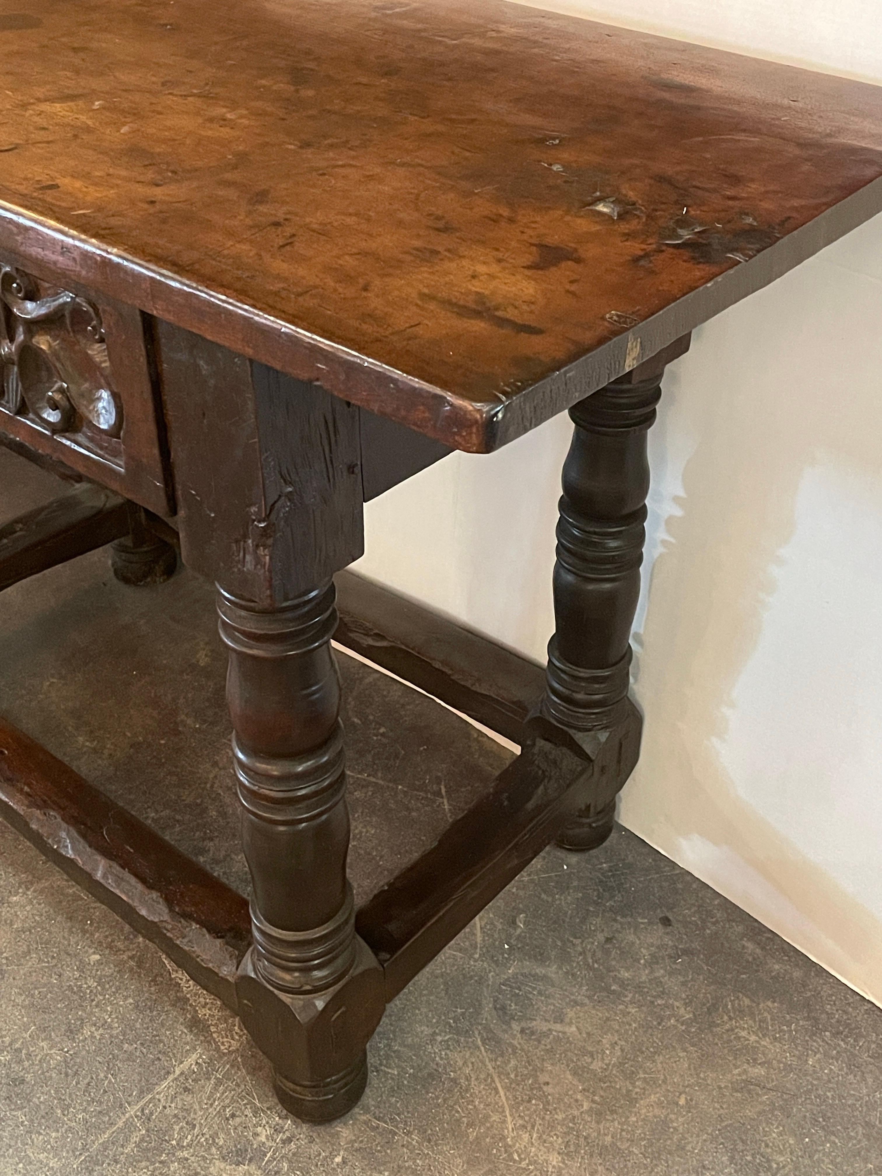Italian Early 18th Century Carved Walnut Two Drawer Console Table In Good Condition For Sale In Houston, TX