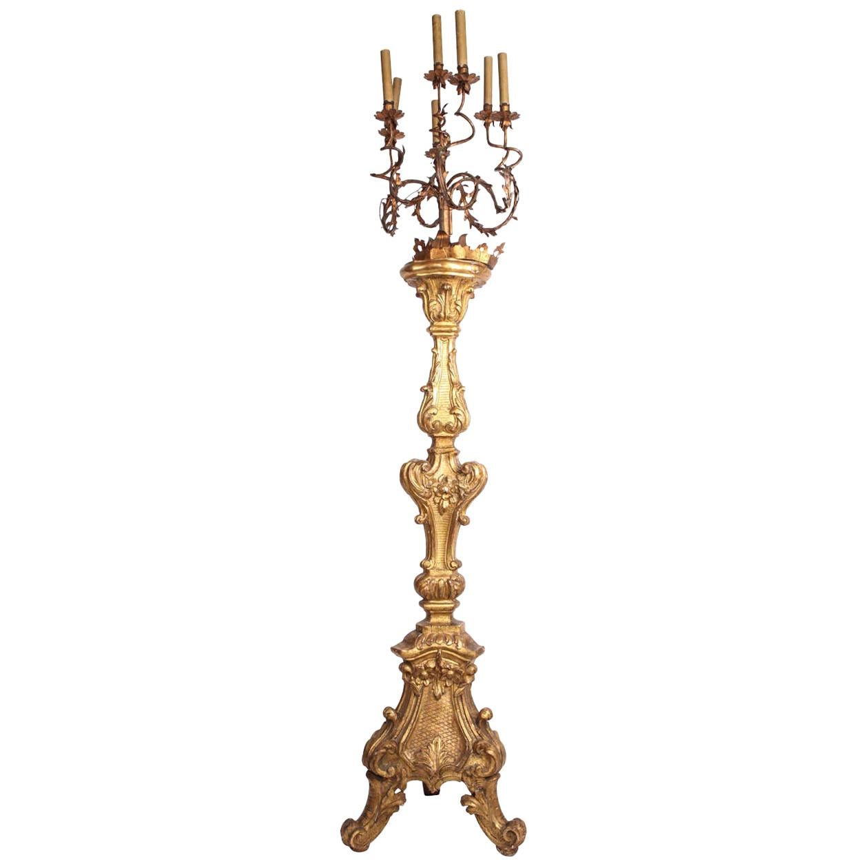 Italian Early 18th Century Giltwood Torchère or Floor Lamp, 1720