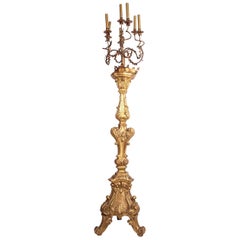 Italian Early 18th Century Giltwood Torchère or Floor Lamp, 1720