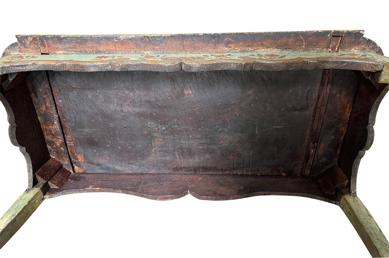 Italian Early 18th Century Louis XV Style Console Table For Sale 6