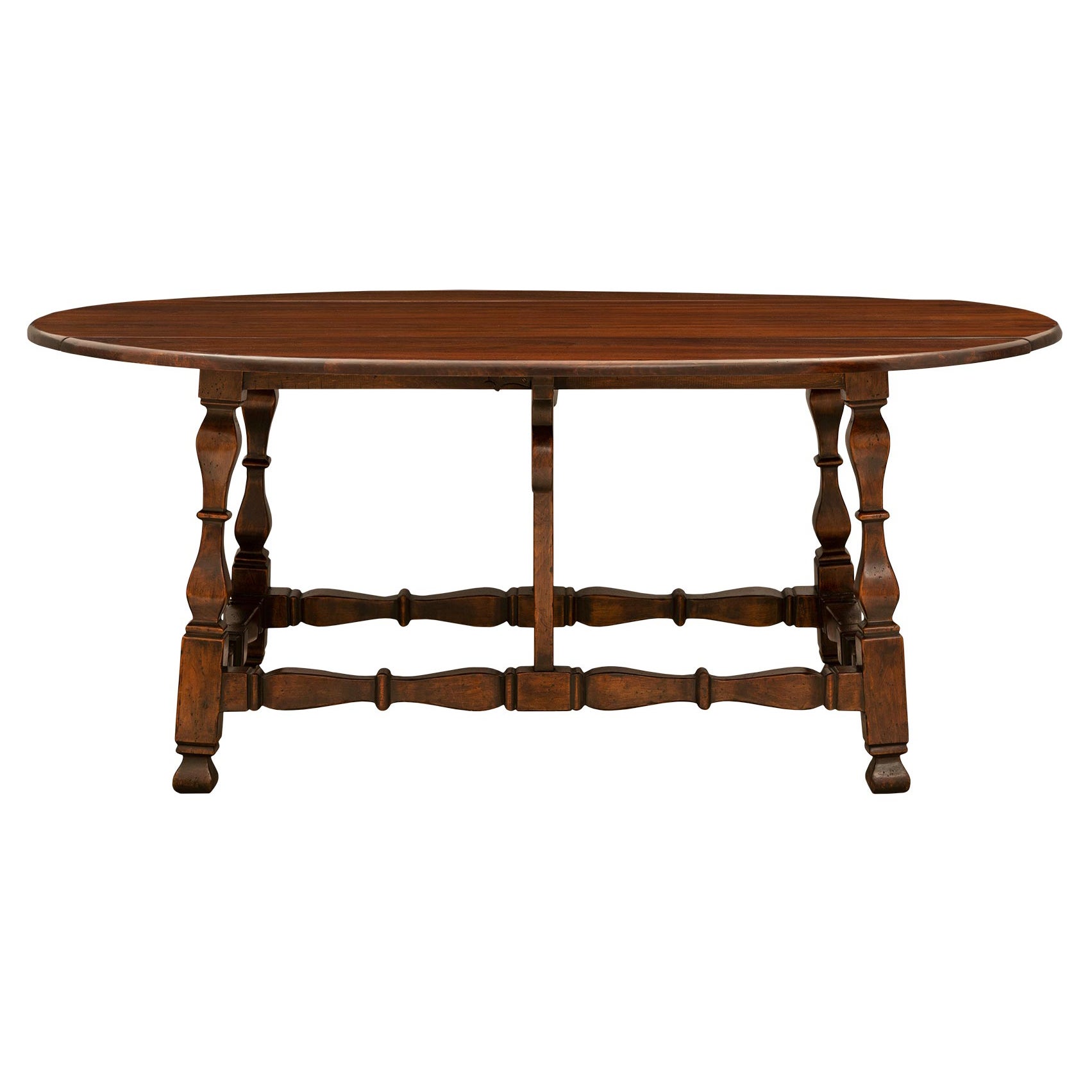 Italian Early 18th Century Tuscan St. Walnut Gateleg Dining Table