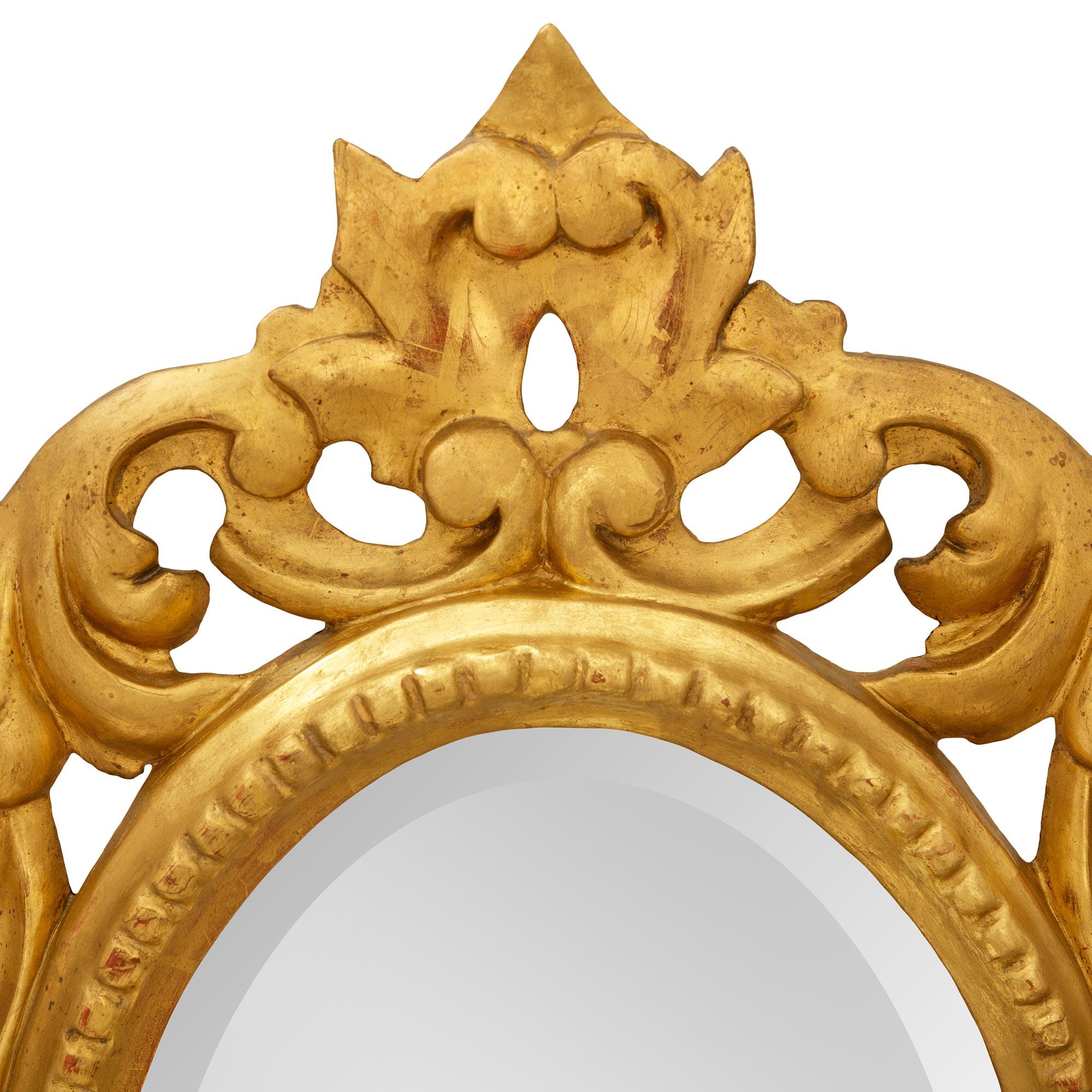Miroir baroque italien du début du 19e siècle en bois doré Bon état - En vente à West Palm Beach, FL