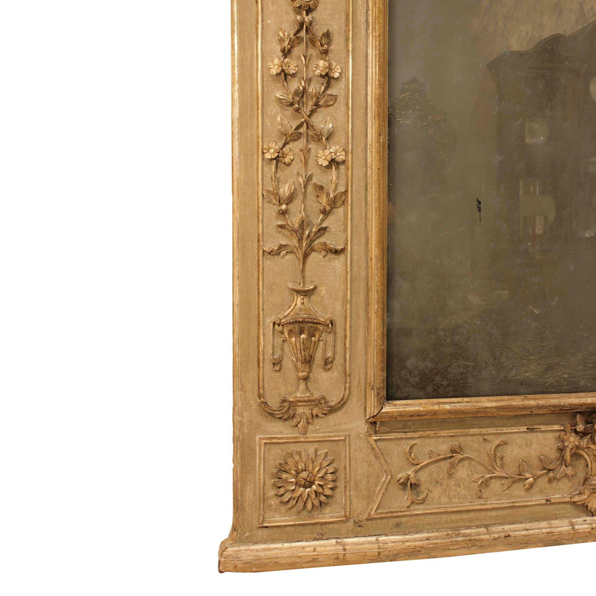 Ormolu Italian Early 19th Century Baroque Style Specimen Cabinet, Florence, circa 1820 For Sale