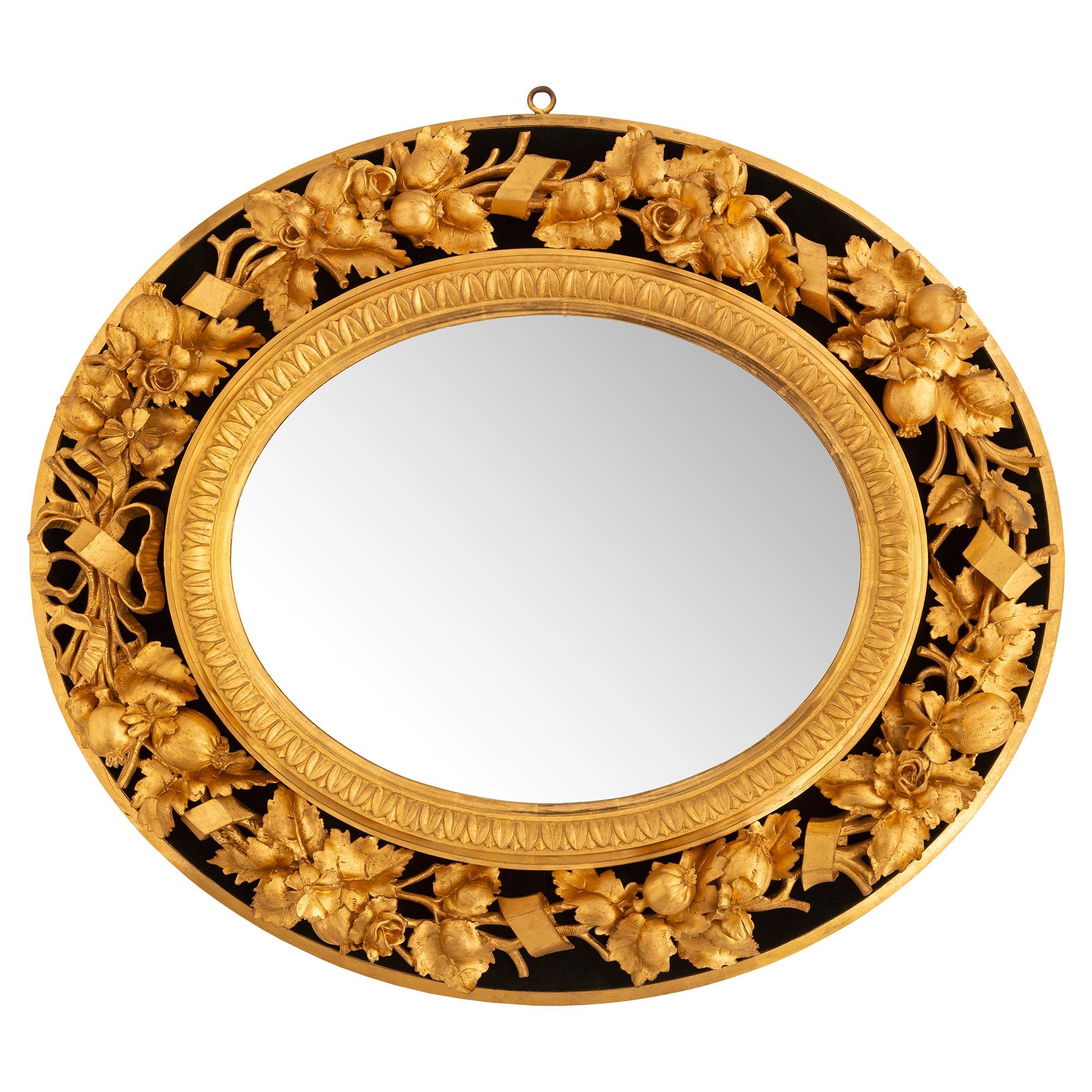 Italian early 19th century Giltwood and black Velvet mirror For Sale 4