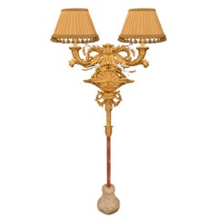 Lampadaire italien en bois doré du début du XIXe siècle