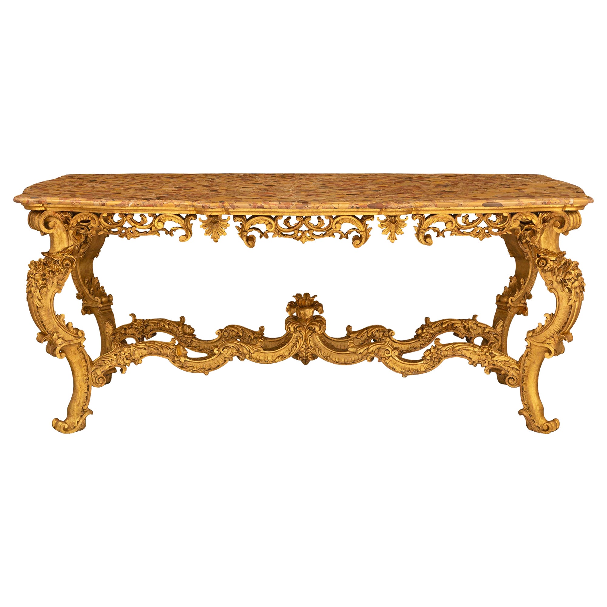 Table centrale en bois doré et marbre de style Louis XV italien du début du 19e siècle