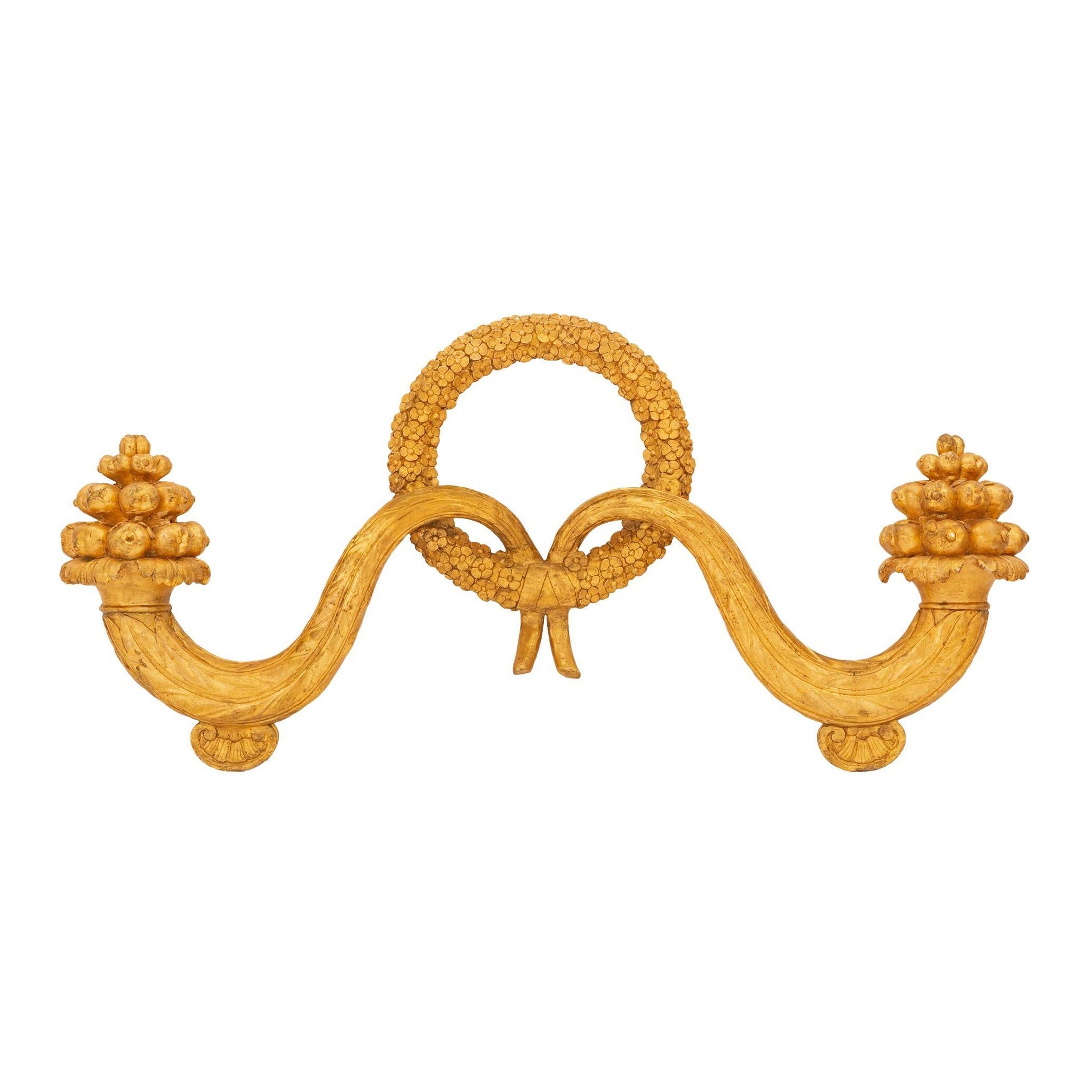 Italienisches dekoratives Wanddekor aus vergoldetem Holz im Louis-XVI-Stil des frühen 19. Jahrhunderts