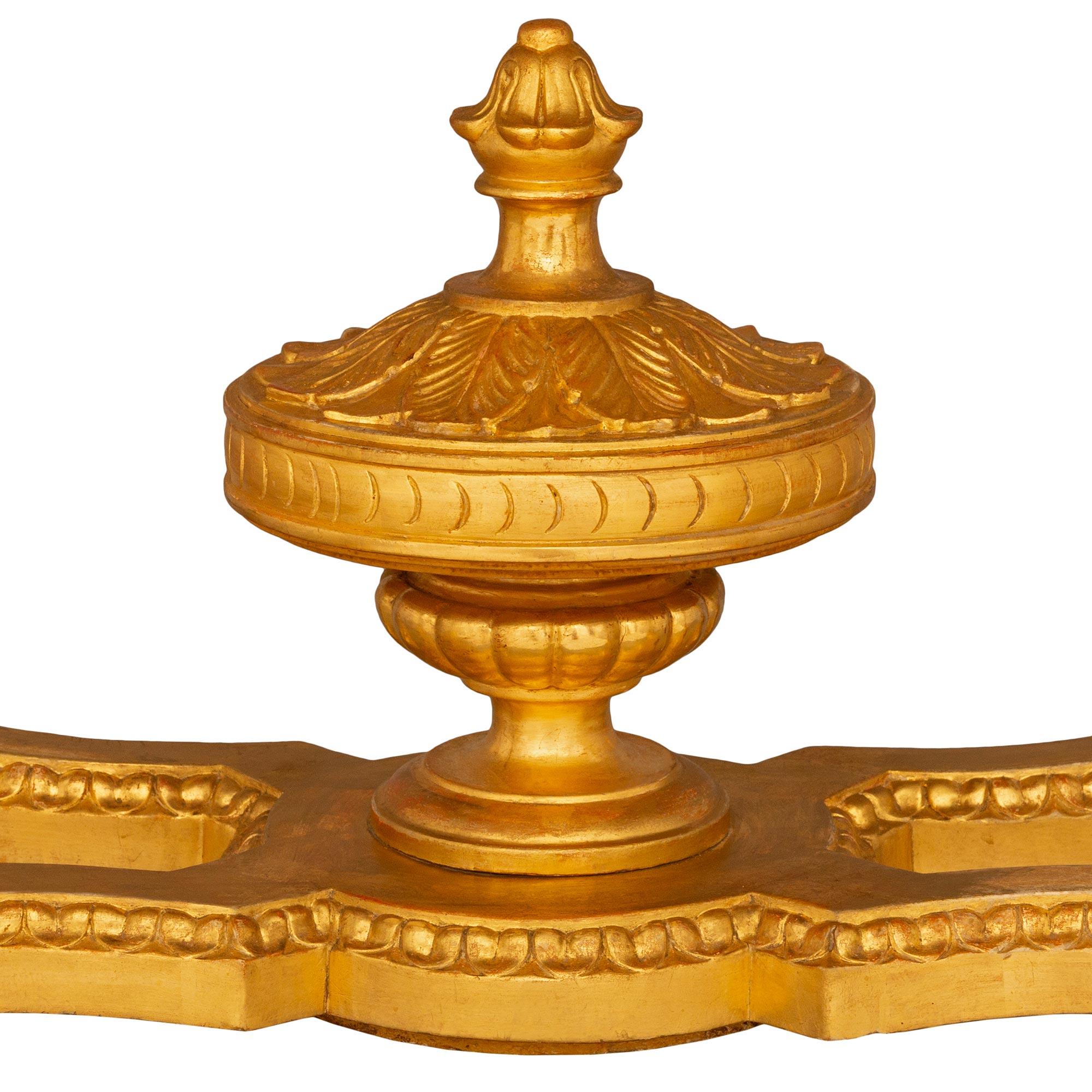 Consolle in marmo Luigi XVI st Giltwood Rosso Verona dell'inizio dell'Ottocento italiano in vendita 3