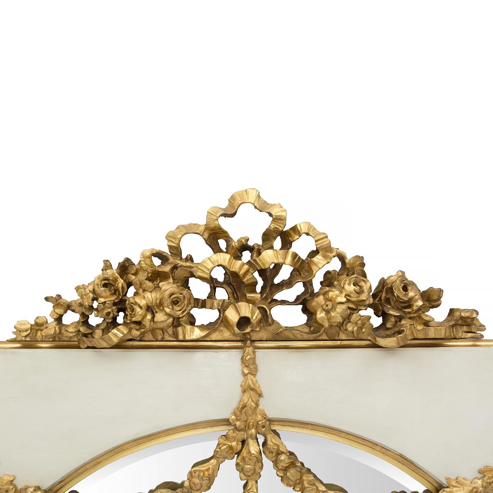 Italian Early 19th Century Louis XVI St. Off White And Gilt Square Mirror In Good Condition For Sale In West Palm Beach, FL