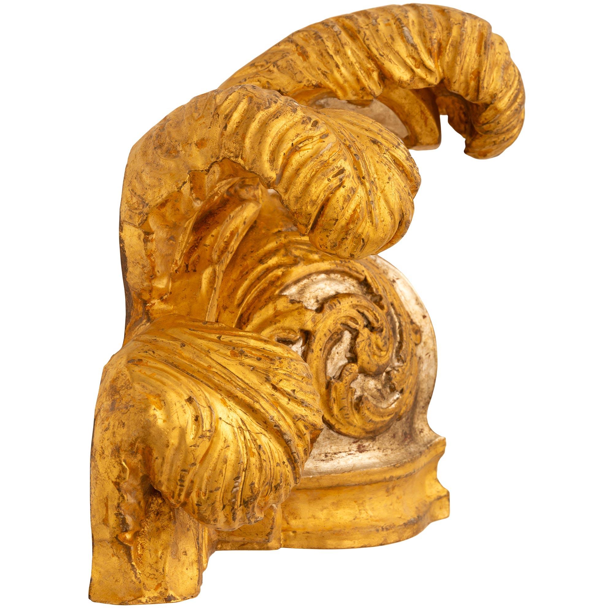XIXe siècle Casque Centurion italien du début du 19e siècle en Mecque et bois doré en vente