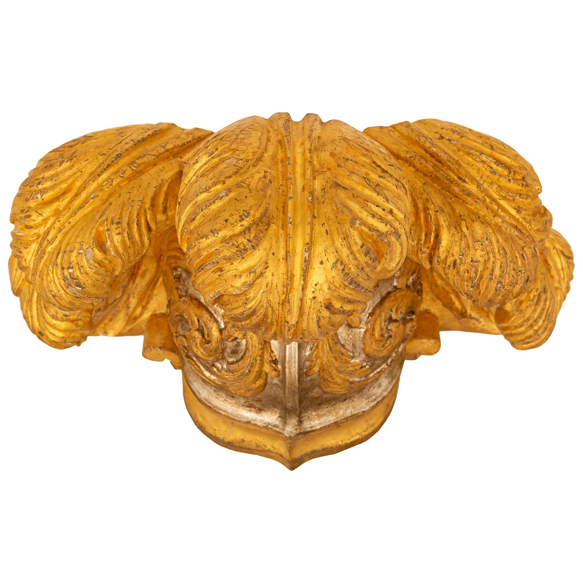 Italienisch frühen 19. Jahrhundert Mekka und Giltwood Centurion Helm Wanddekoration im Angebot 1