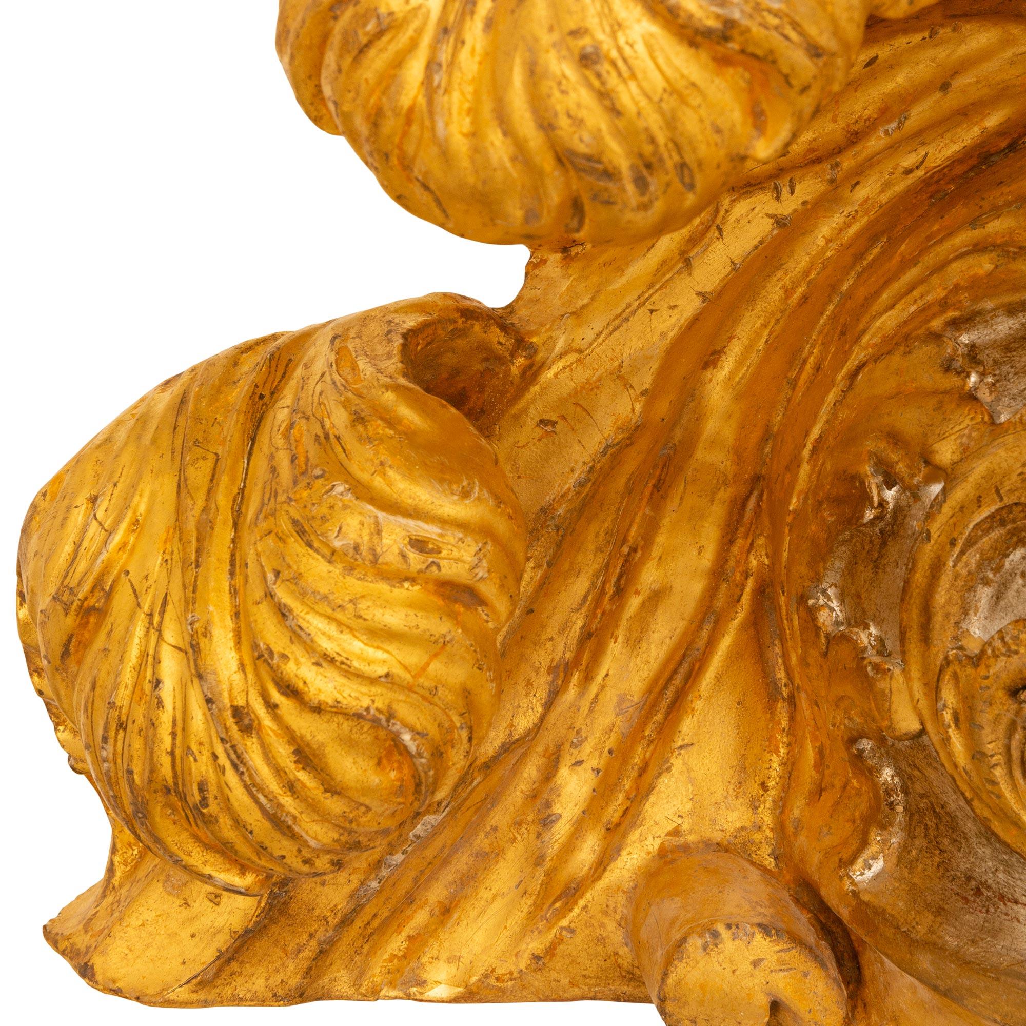 Casque Centurion italien du début du 19e siècle en Mecque et bois doré en vente 1