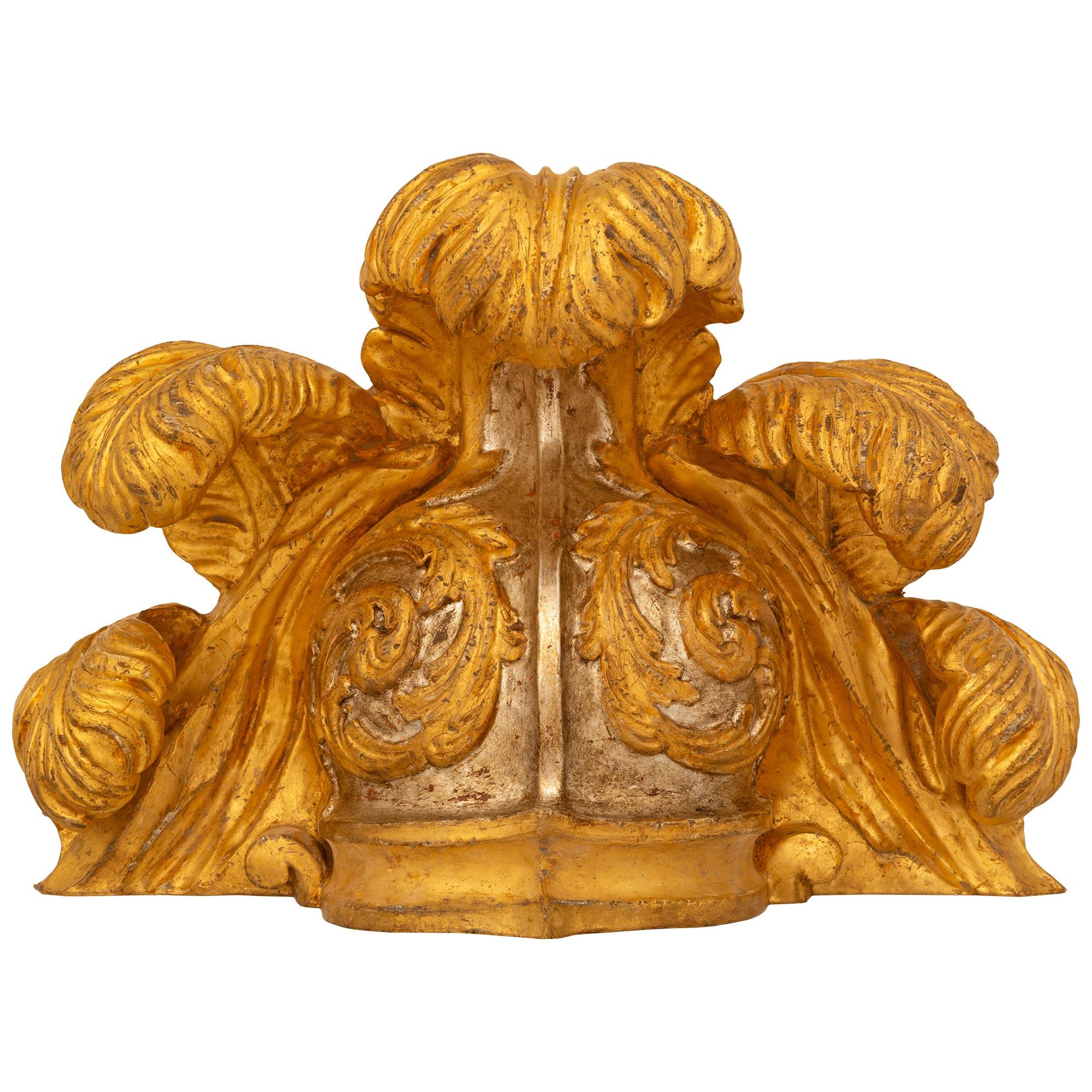 Casque Centurion italien du début du 19e siècle en Mecque et bois doré en vente 4