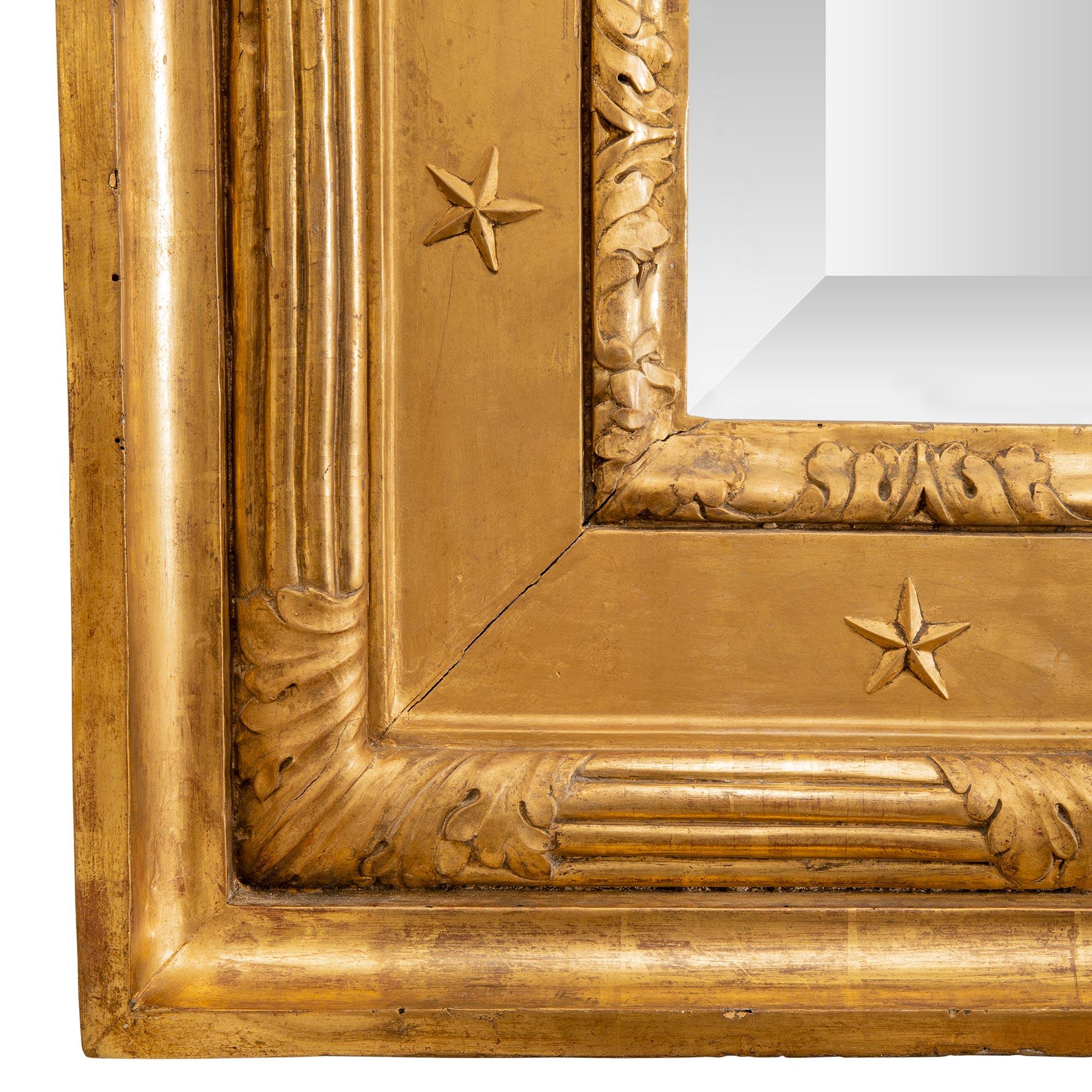 Miroir en bois doré Empire néo-classique italien du début du 19e siècle en vente 2