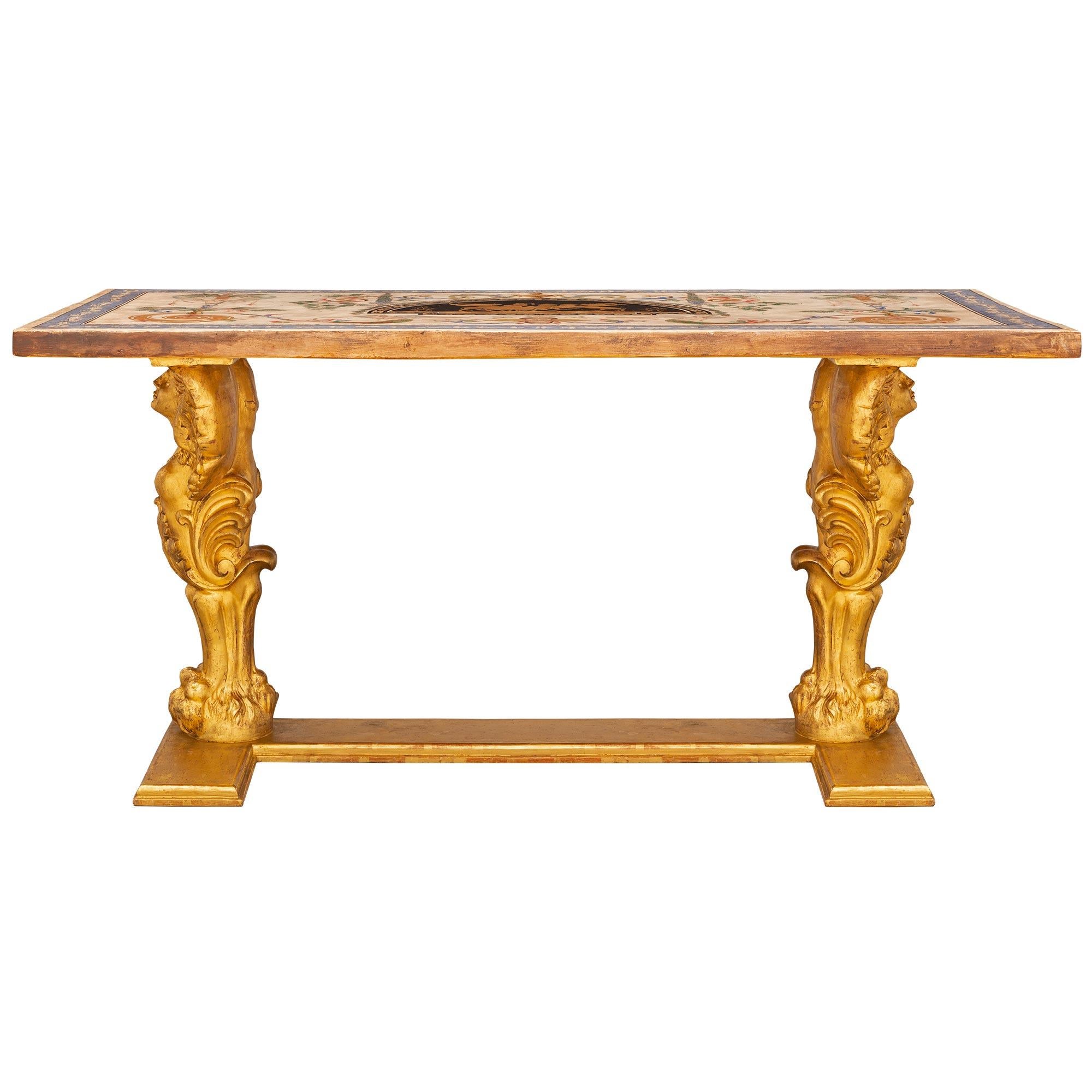 Table basse italienne néoclassique du début du XIXe siècle de style néo-classique en vente