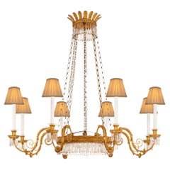 Lustre italien néo-classique du début du XIXe siècle en bois doré et cristal