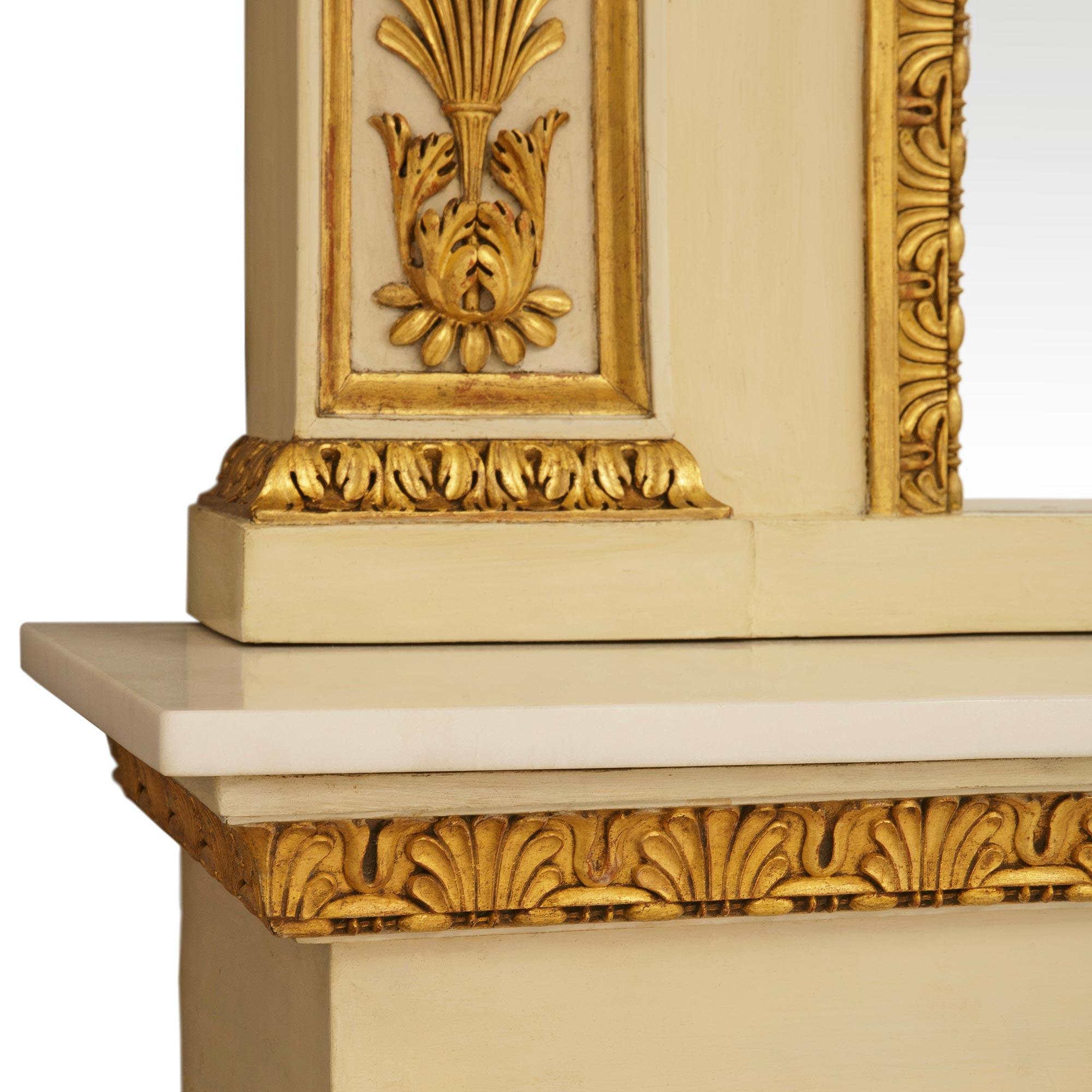 Italian early 19th century patinated and Giltwood mirror and console For Sale 2