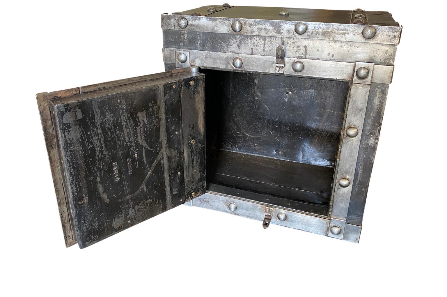 Italian Early 19th Century Safe, Coffre In Good Condition In Round Top, TX