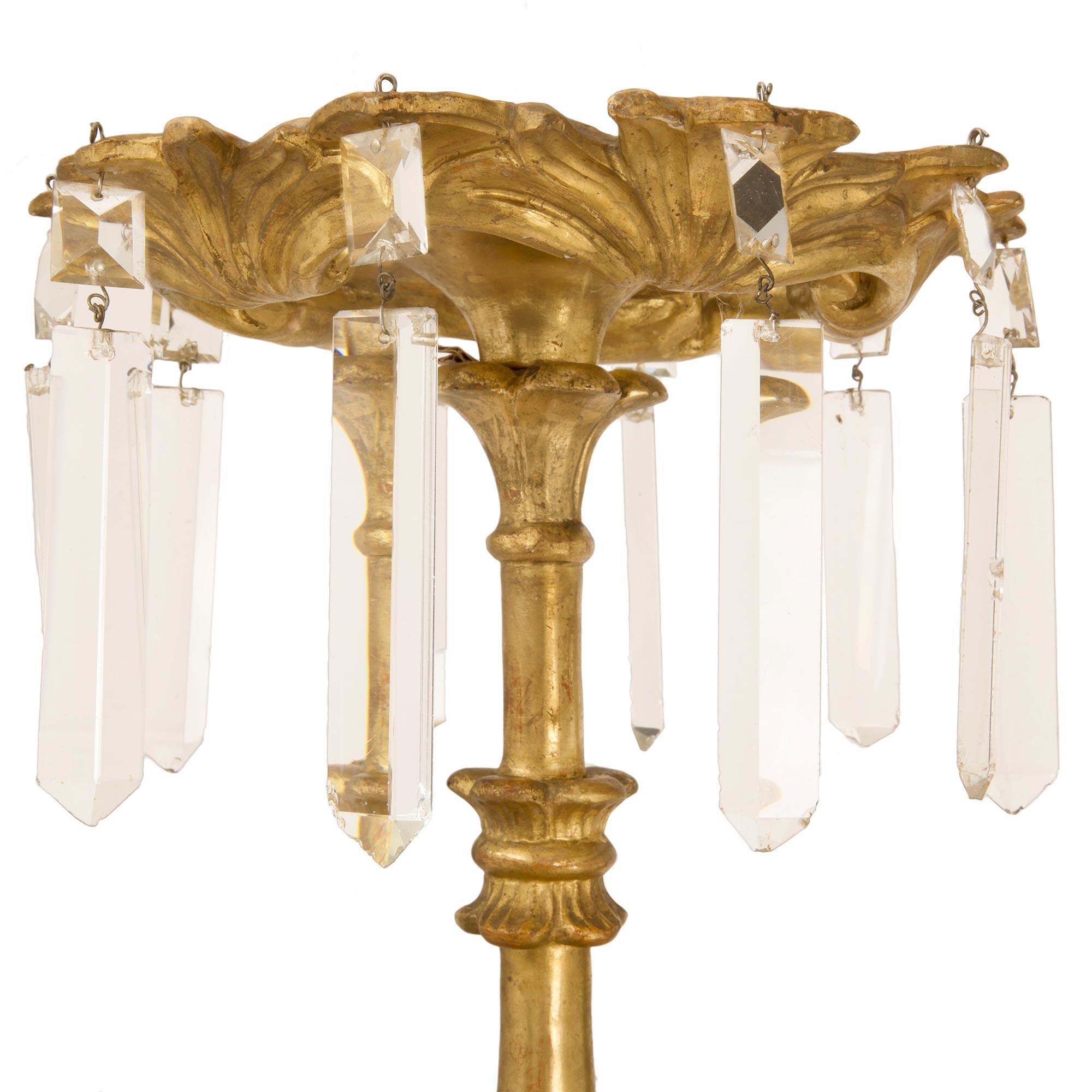 Italian Early 19th Century Tuscan Giltwood Chandelier In Good Condition In West Palm Beach, FL