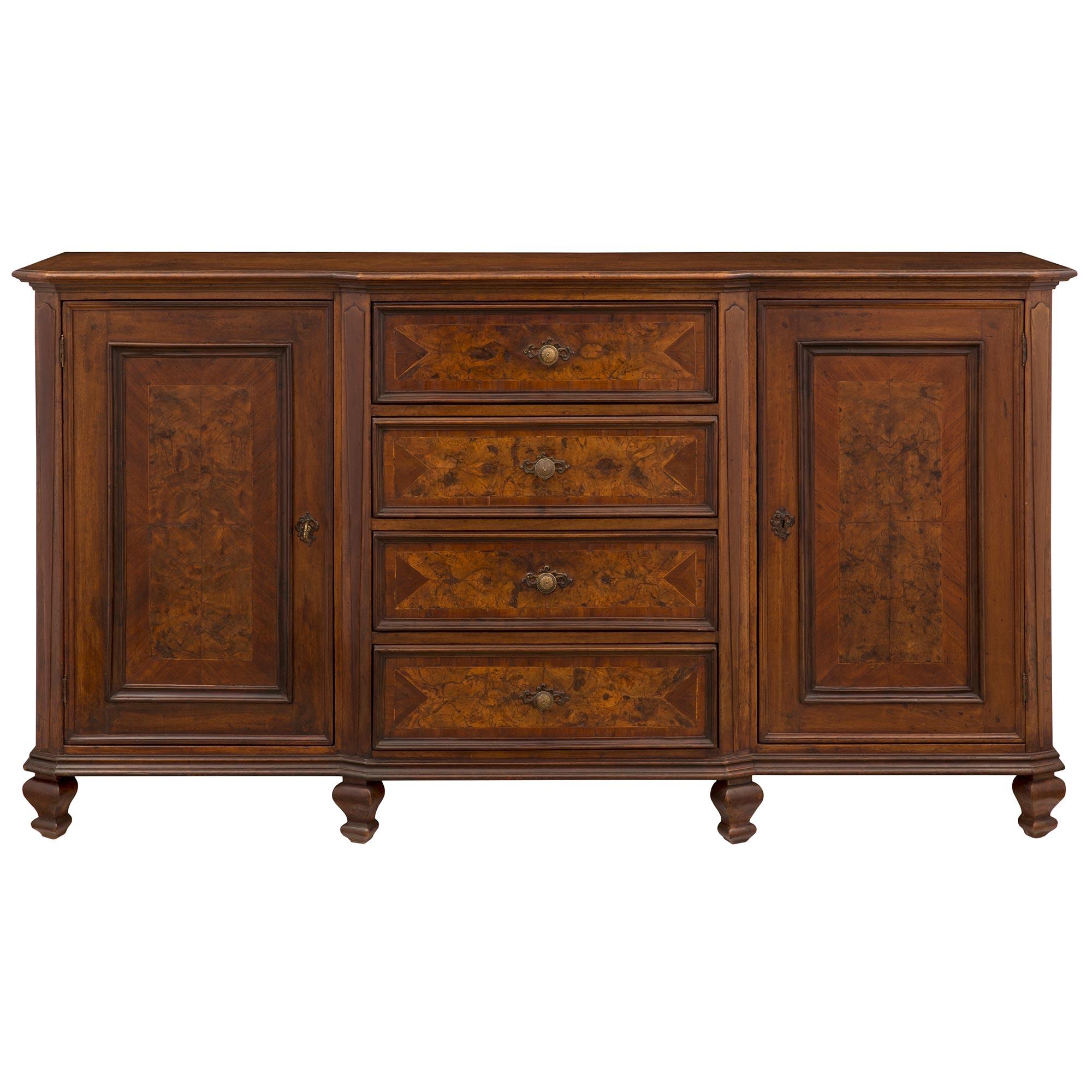 Italian Early 19th Century Walnut And Burl Walnut Buffet For Sale