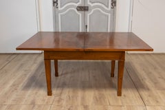 Italian Early 19th Century Walnut Folding Table with Tapered Legs