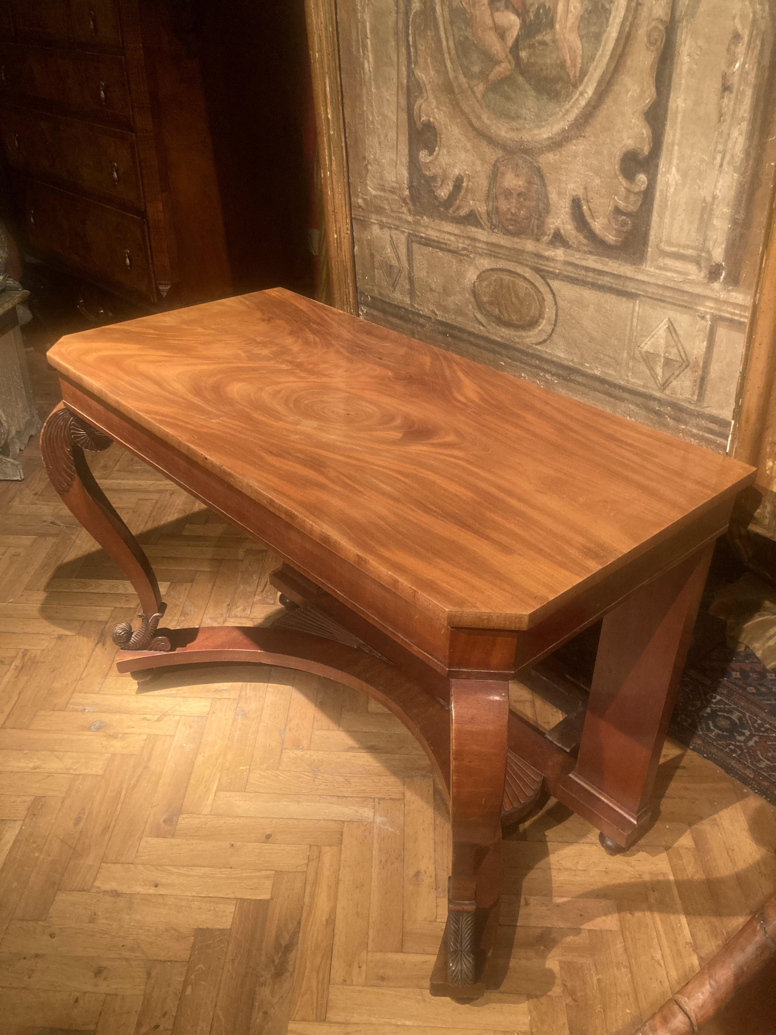 Console ou bureau en bois Art Nouveau italien du début du 20e siècle en vente 4