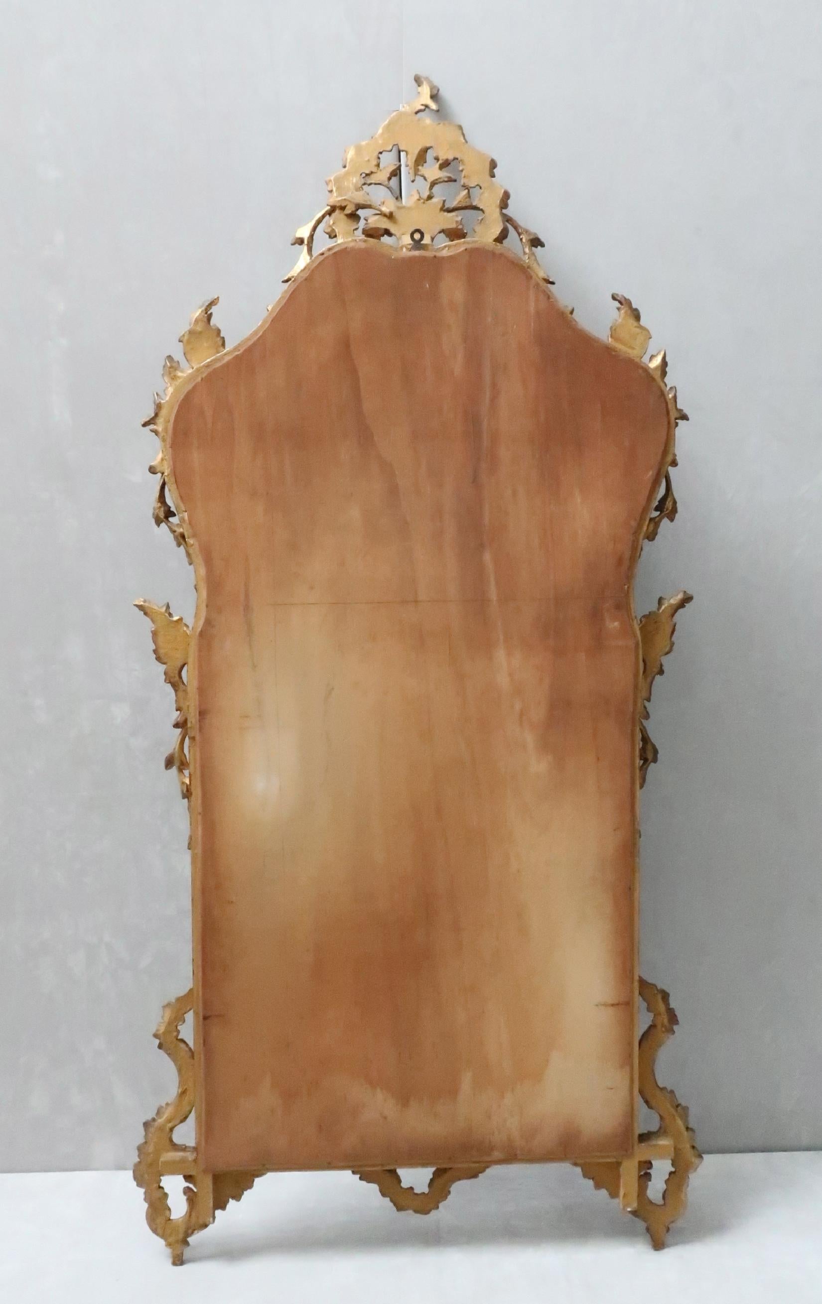 Italian Early 20th Century Carved Giltwood Wall Mirror 3