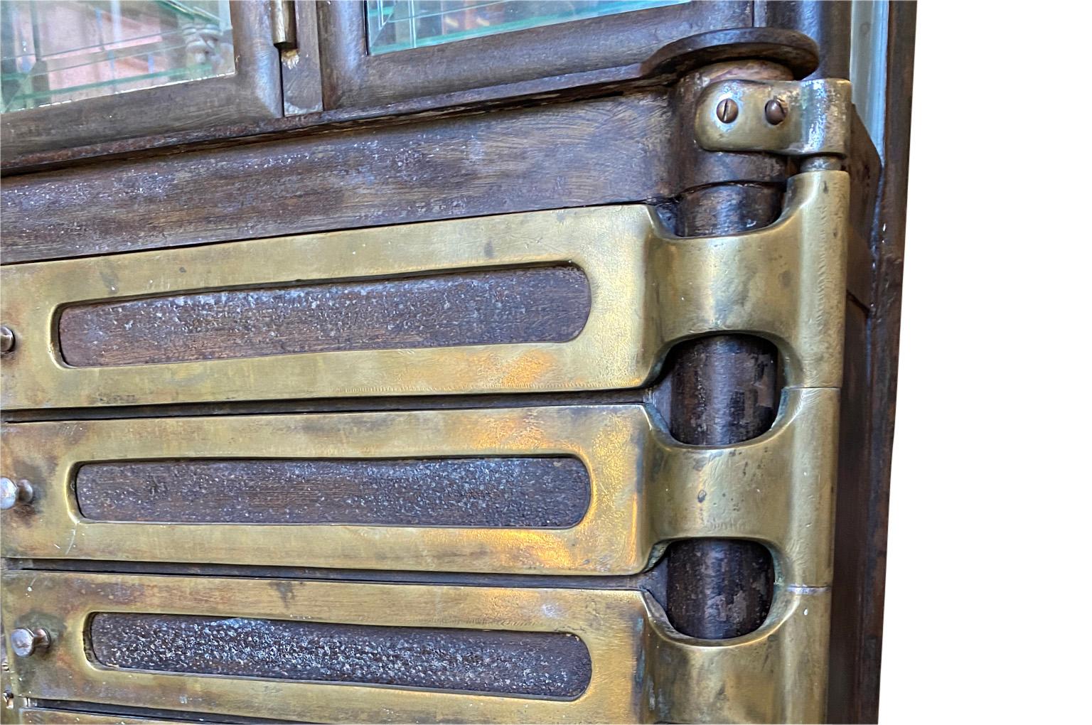Italian Early 20th Century Dental Cabinet 10
