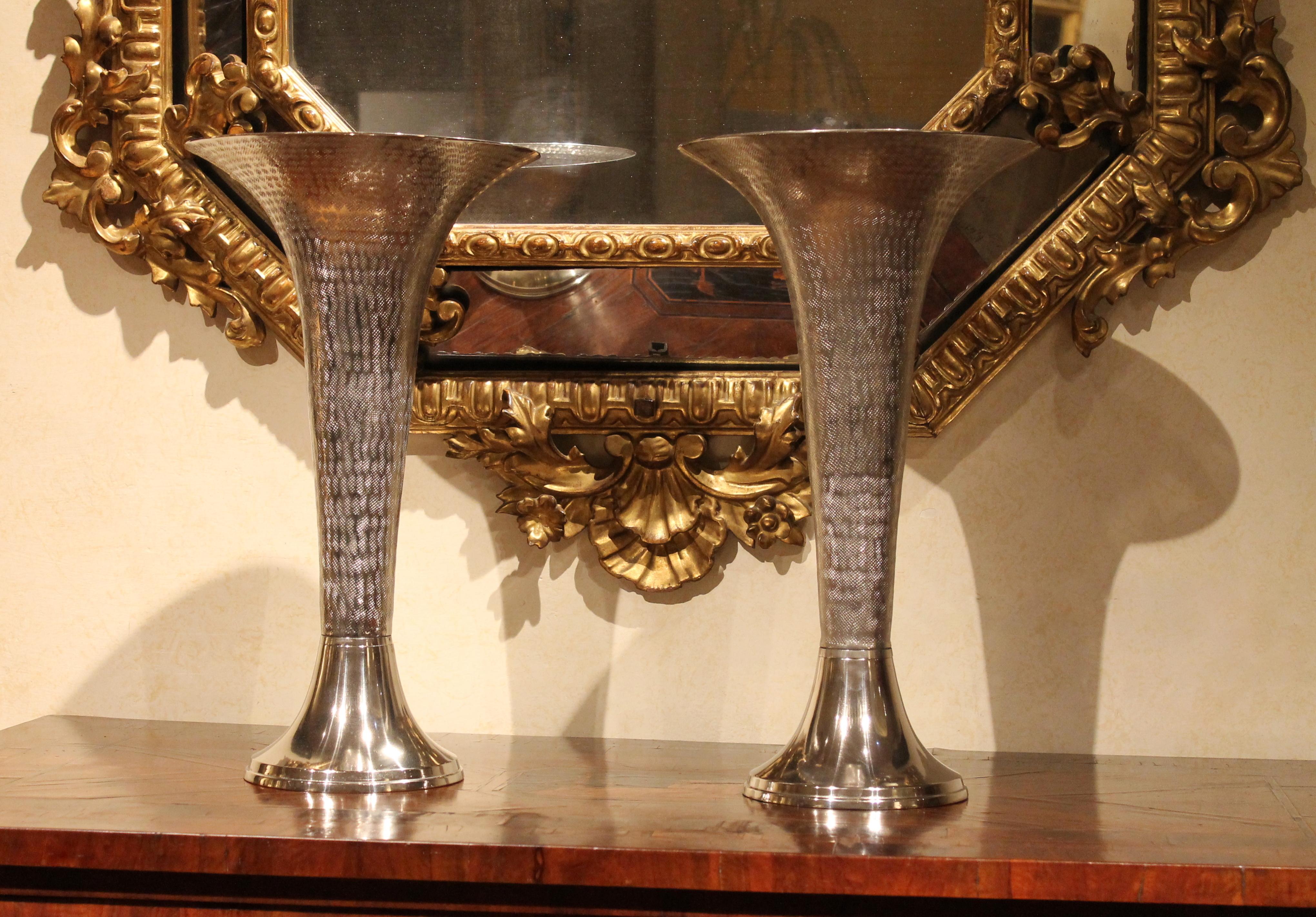 Italian Early 20th Century Modernist Hammered Cast Aluminum Trumpet Shape Vases 14