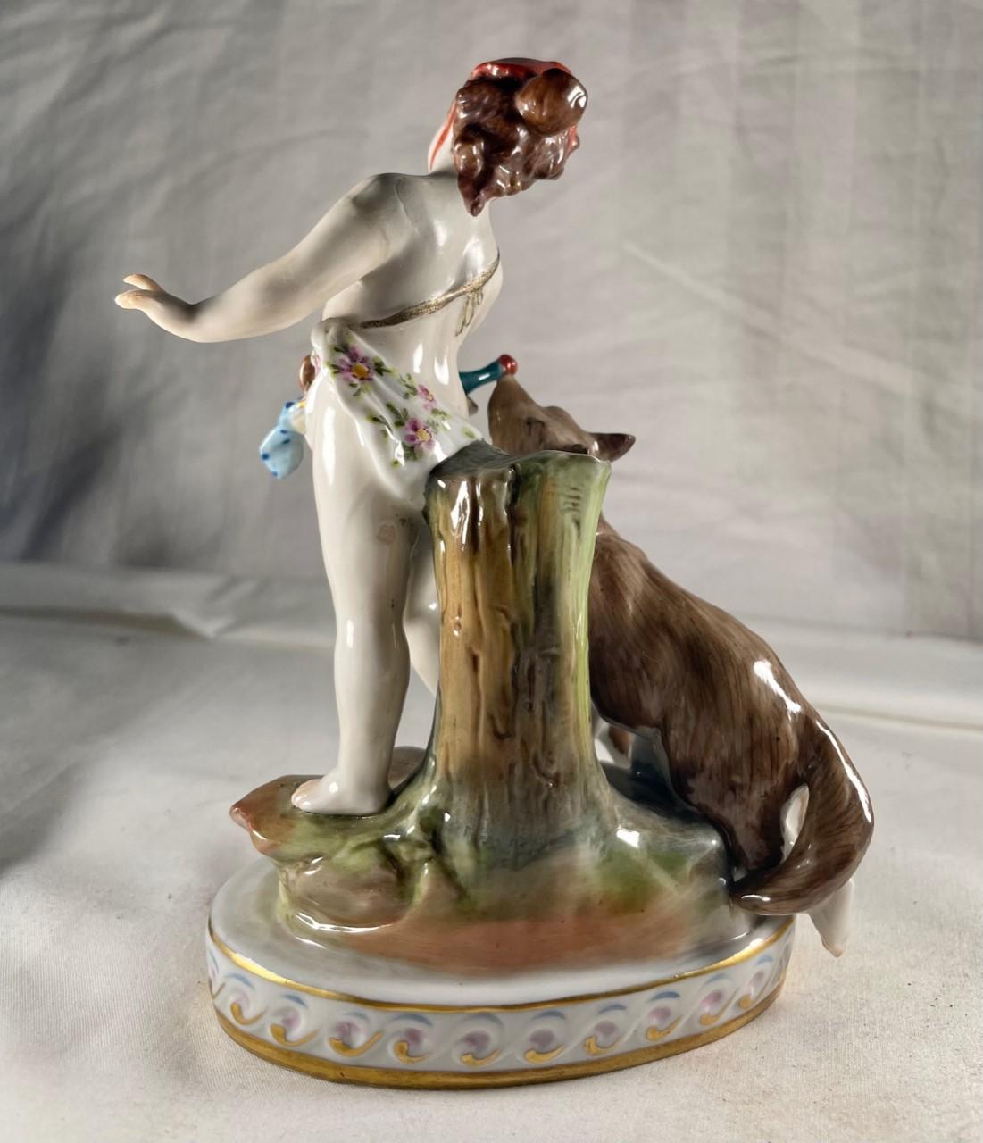 Italian Early 20th Century Naples Polychrome Porcelain Sculptural Group For Sale 4