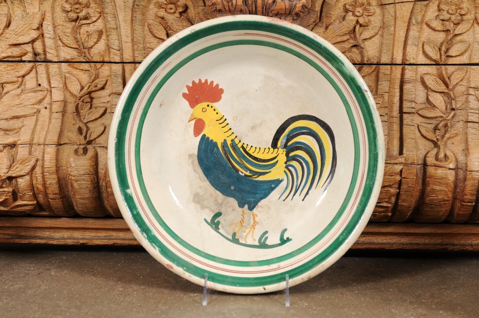 Italienische Keramikschale des frühen 20. Jahrhunderts mit Hahnmotiv und grüner Bordüre (Töpferwaren) im Angebot
