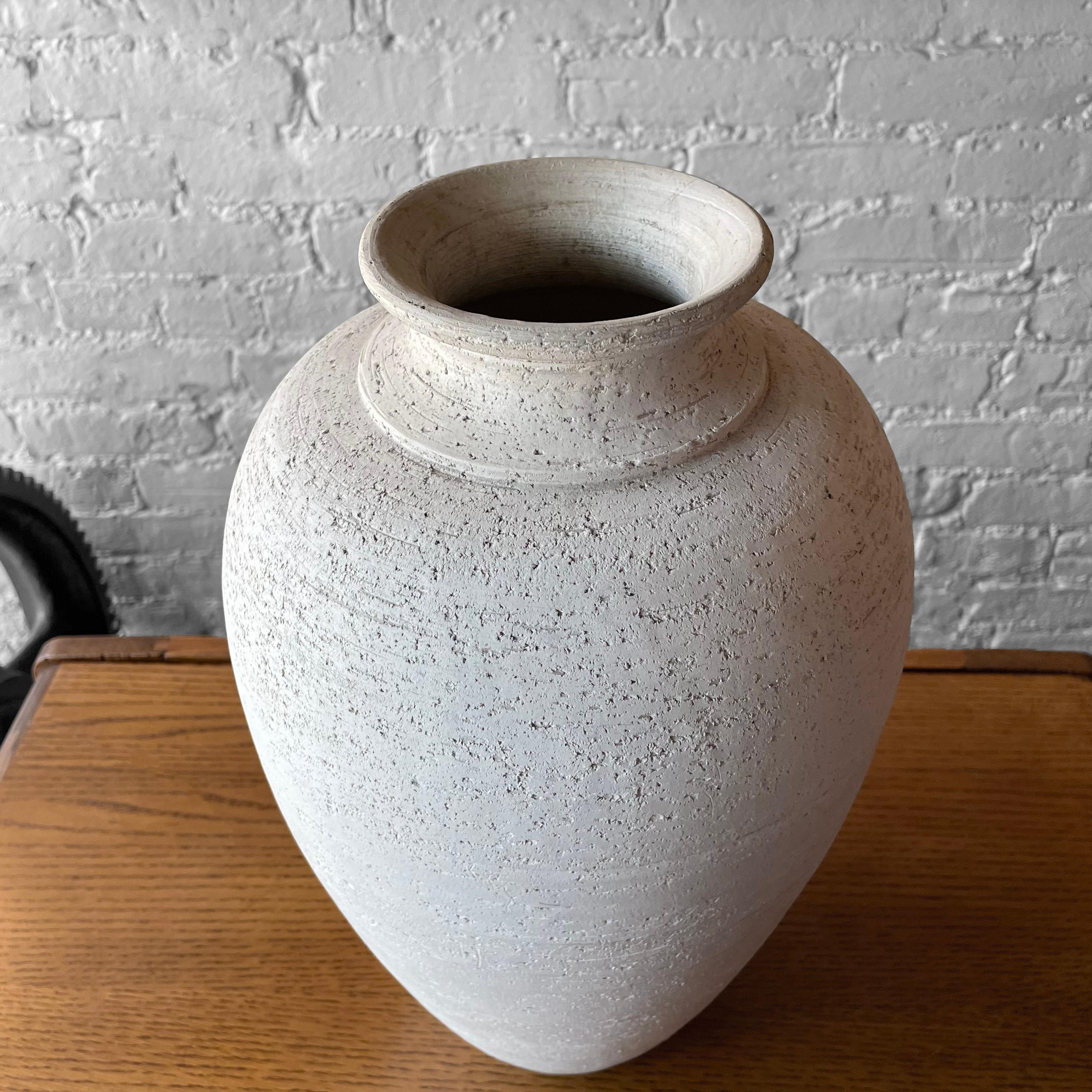 Italian Earthenware Ceramic Vase by Flavia Montelupo In Good Condition For Sale In Brooklyn, NY