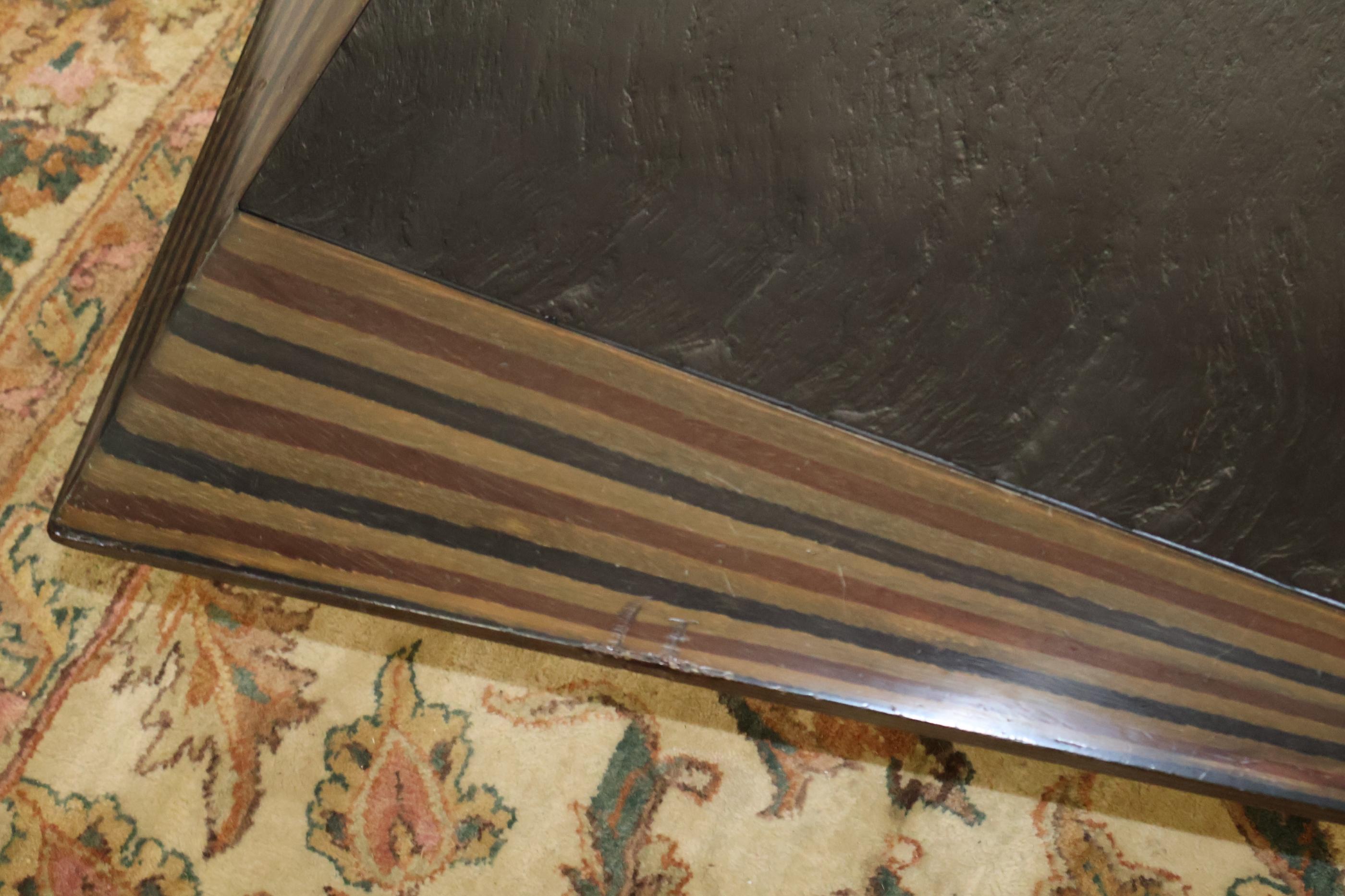 Table basse italienne en ébène et ardoise du milieu du siècle attribuée à Tobia Scarpa en vente 7