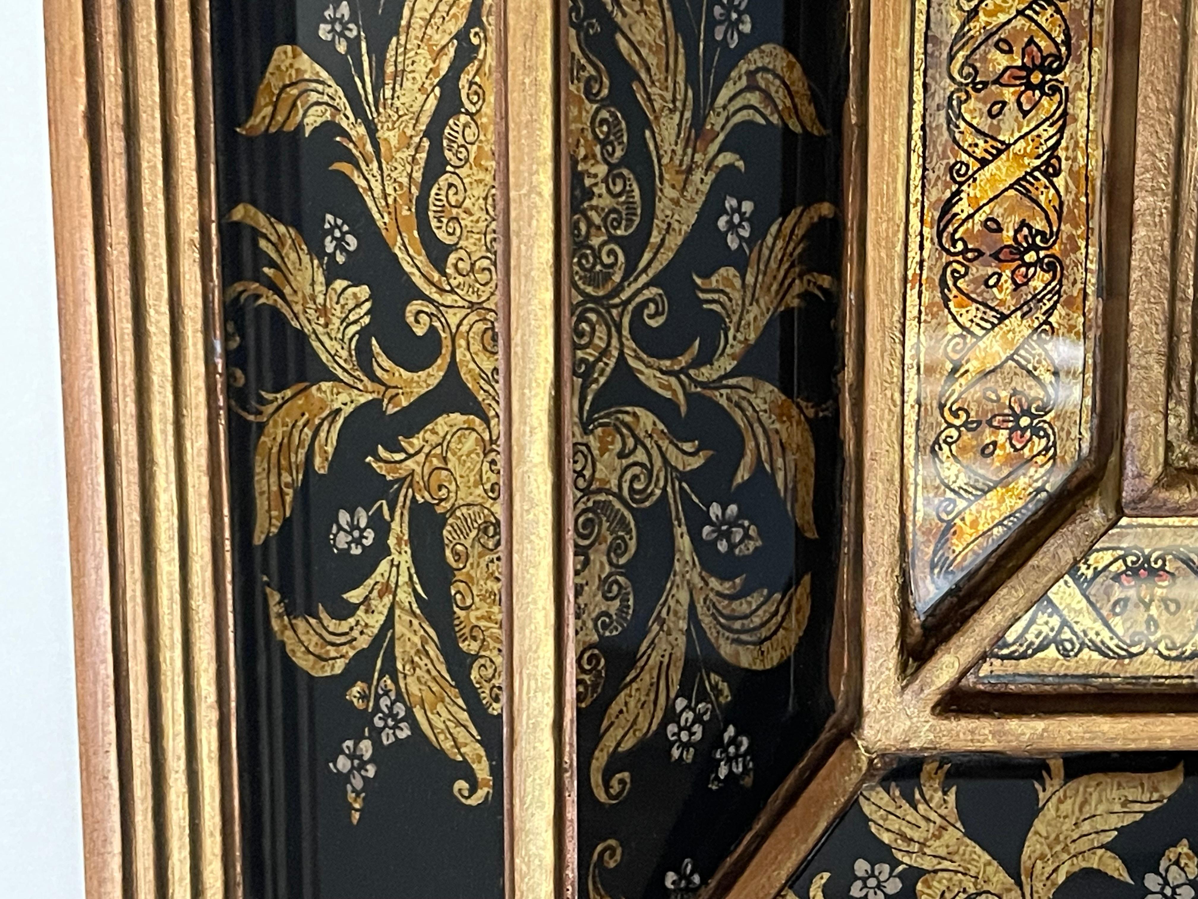 Milieu du XXe siècle Miroir mural italien en églomisé en vente