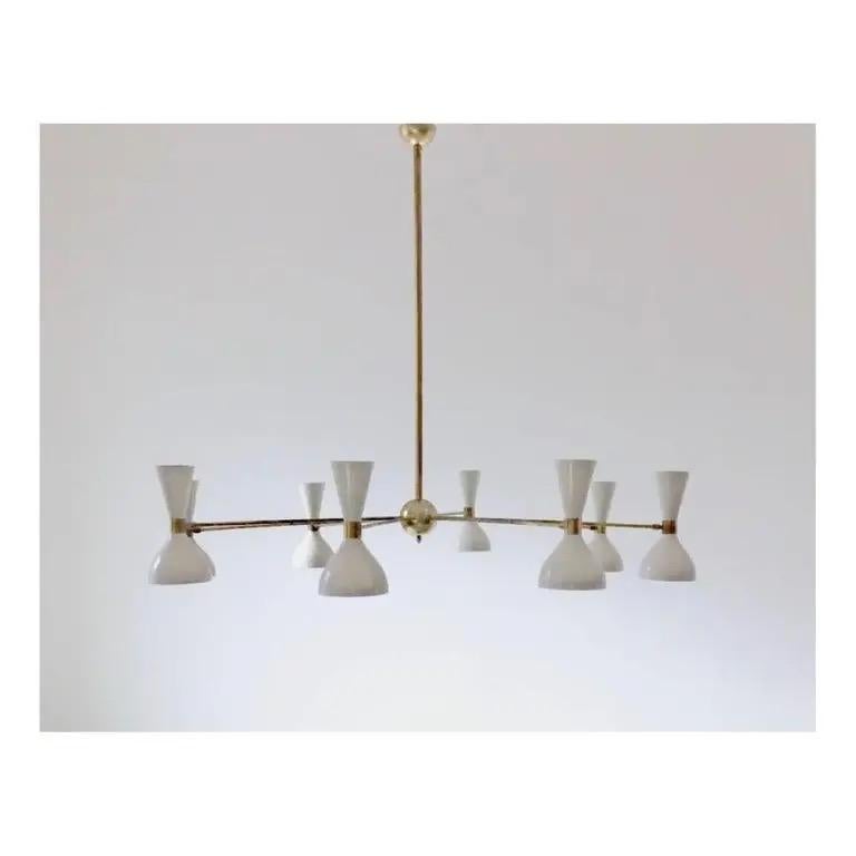Italian Eight Arms Mid Century Style Brass Chandelier Made in Italy In Excellent Condition For Sale In Jersey City, NJ