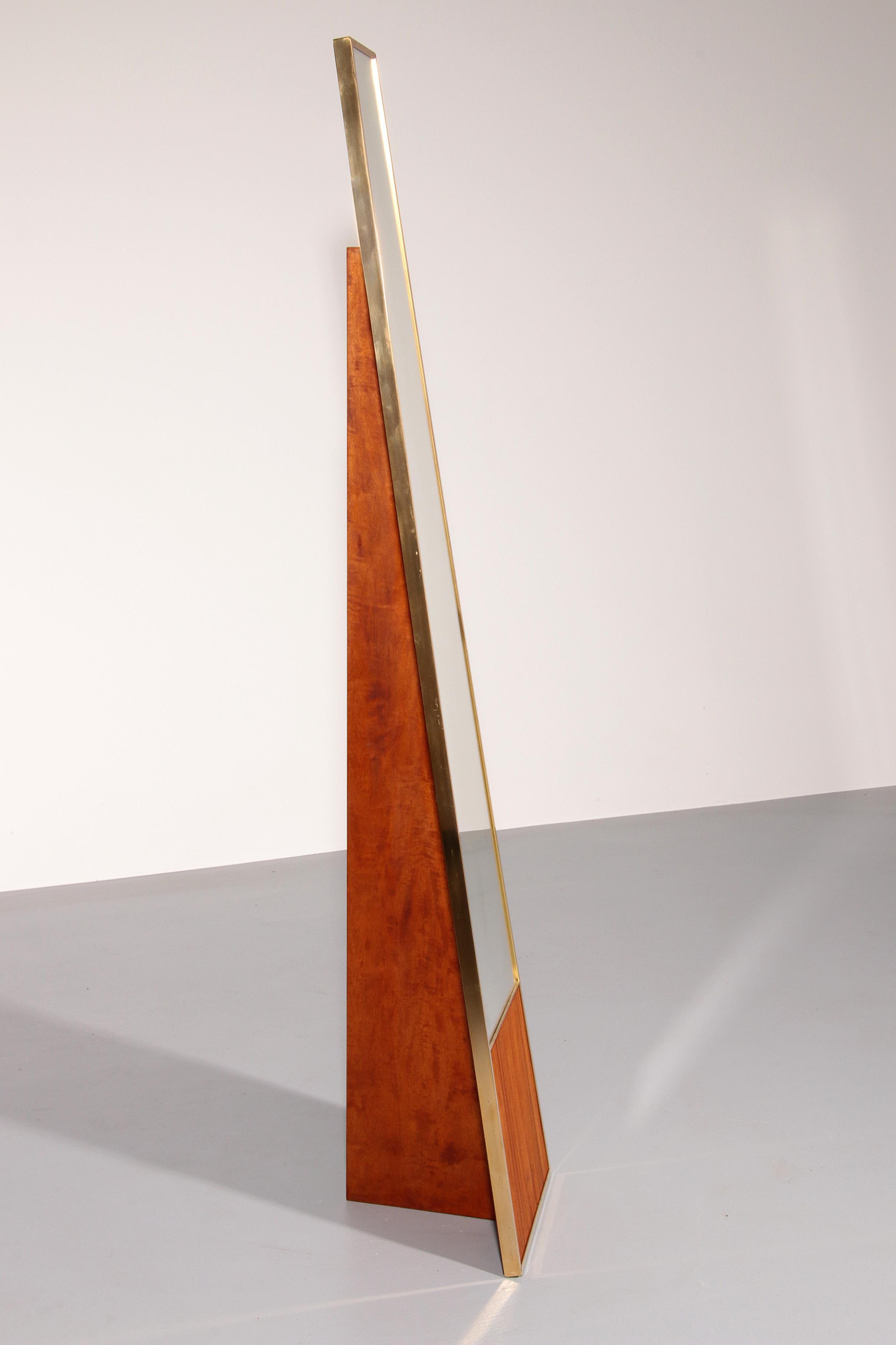 European Italian Elegance – 1970s Freestanding Mirror with Brass and Oak Details 1960 For Sale