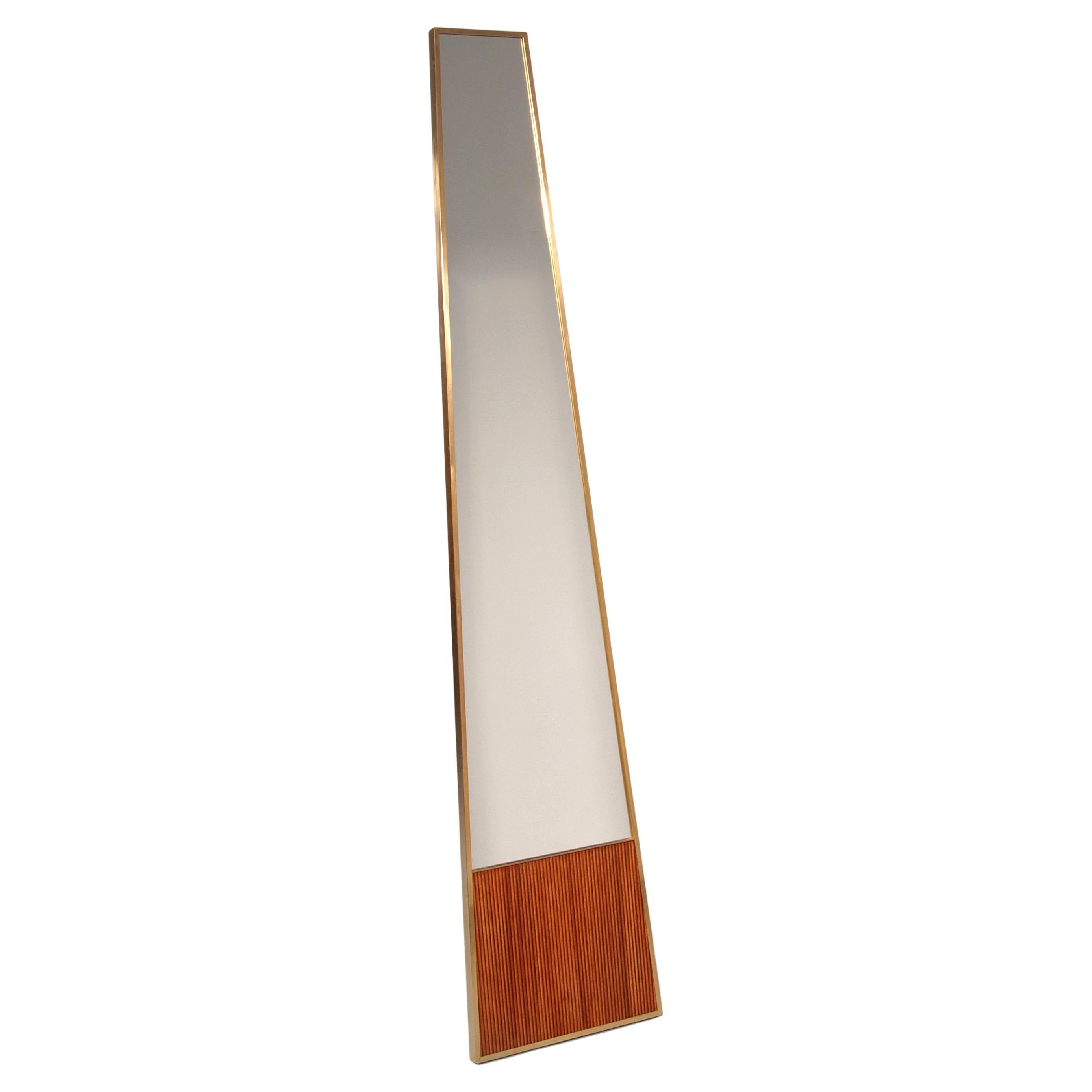 Italian Elegance – 1970s Freestanding Mirror with Brass and Oak Details 1960 For Sale