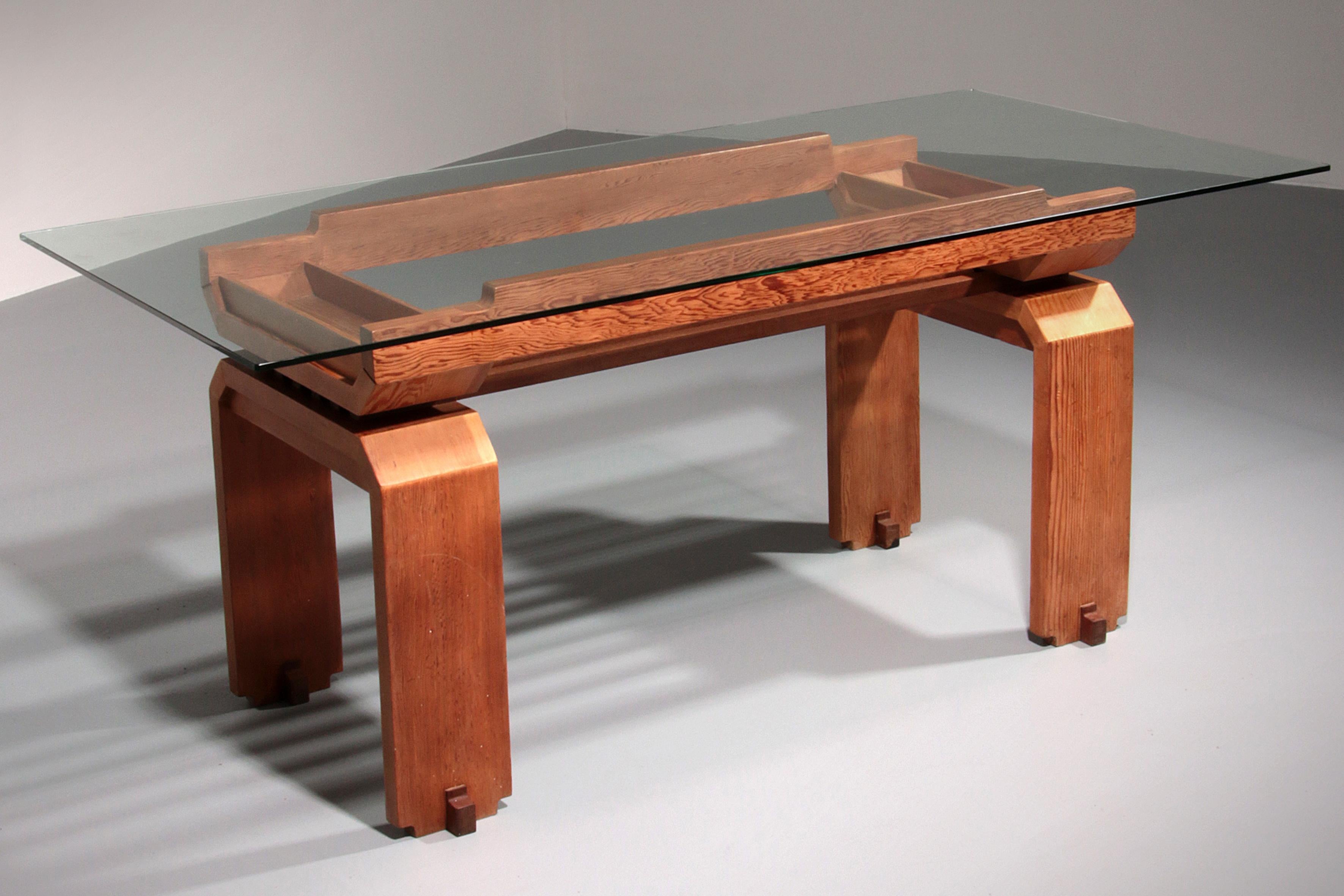 Mid-Century Modern Elegance italienne : The Mid-Century Pine Dining Table 1960 en vente