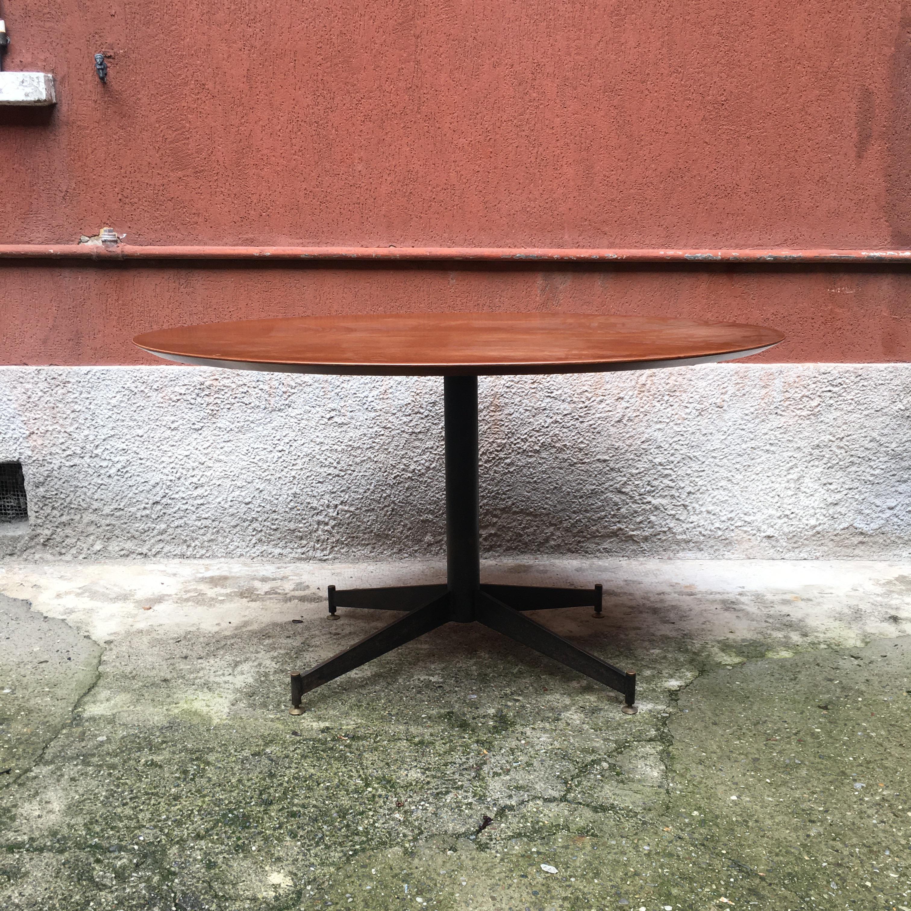 Italian Elliptical Teak and Metal Dining Table, 1950s In Fair Condition In MIlano, IT