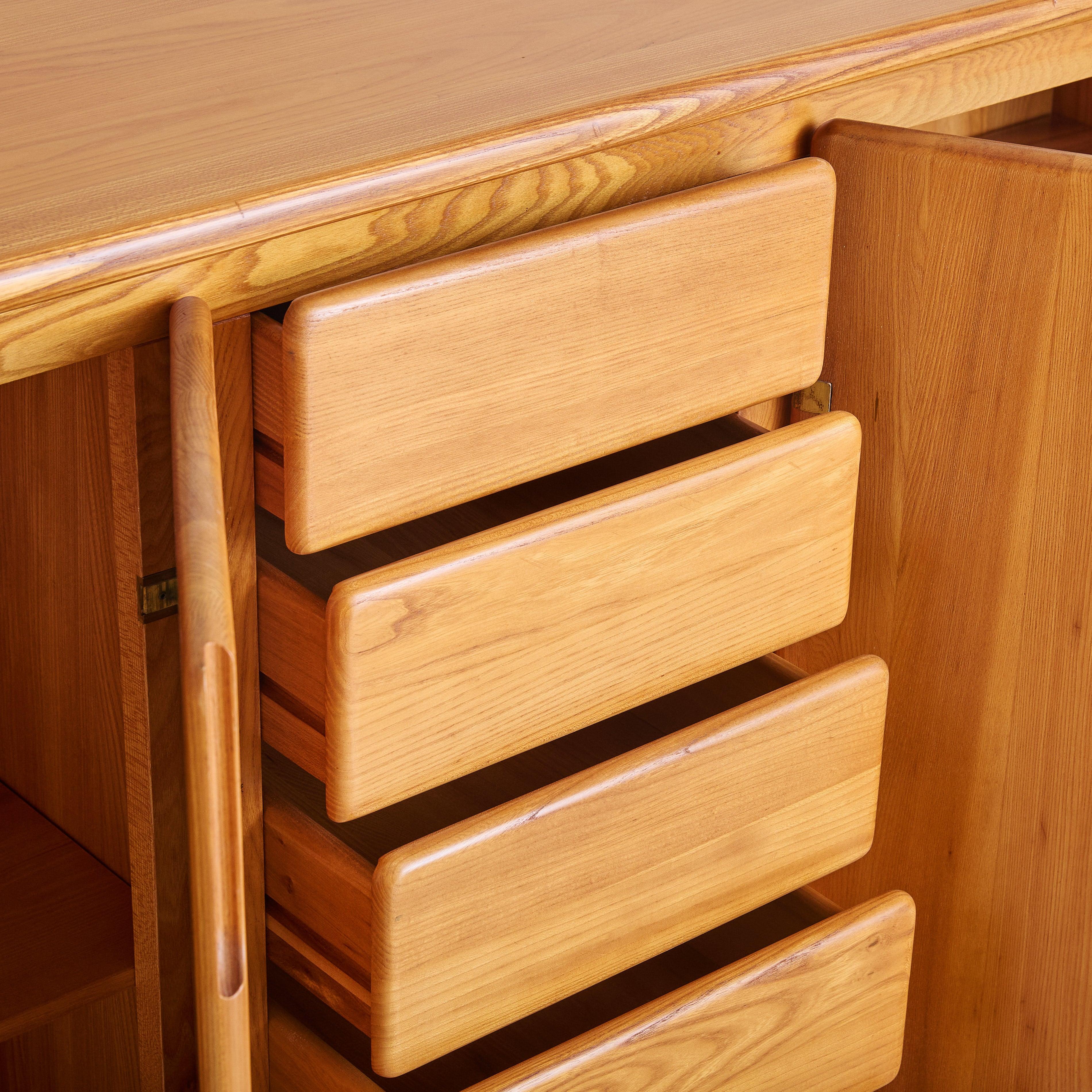 Italienisches Sideboard aus Ulme von Romanutti, 1970er-Jahre (Messing)