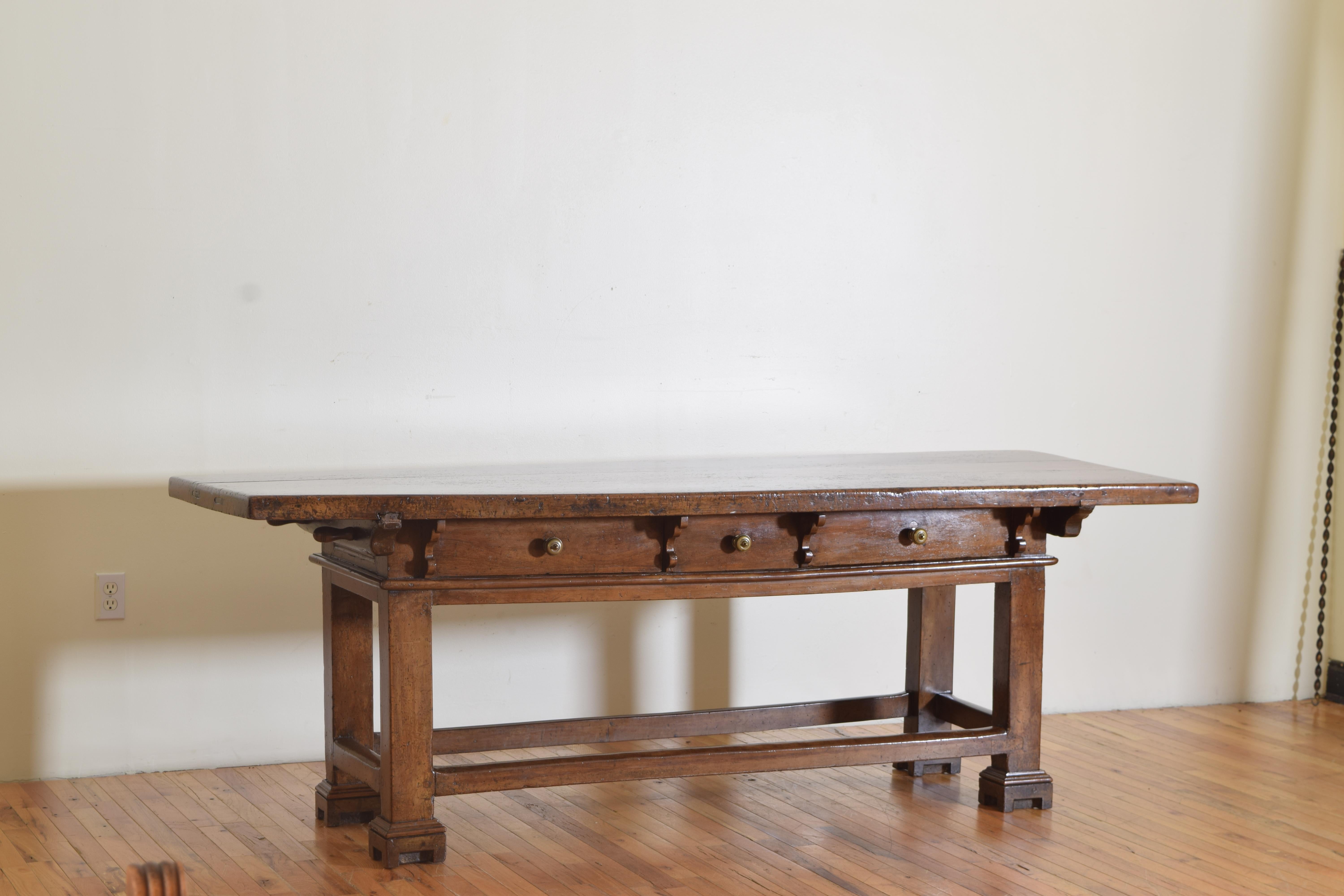 Italian, Emiliana, Baroque Pearwood & Walnut 3-Drawer Table, Late 17th Century In Good Condition In Atlanta, GA