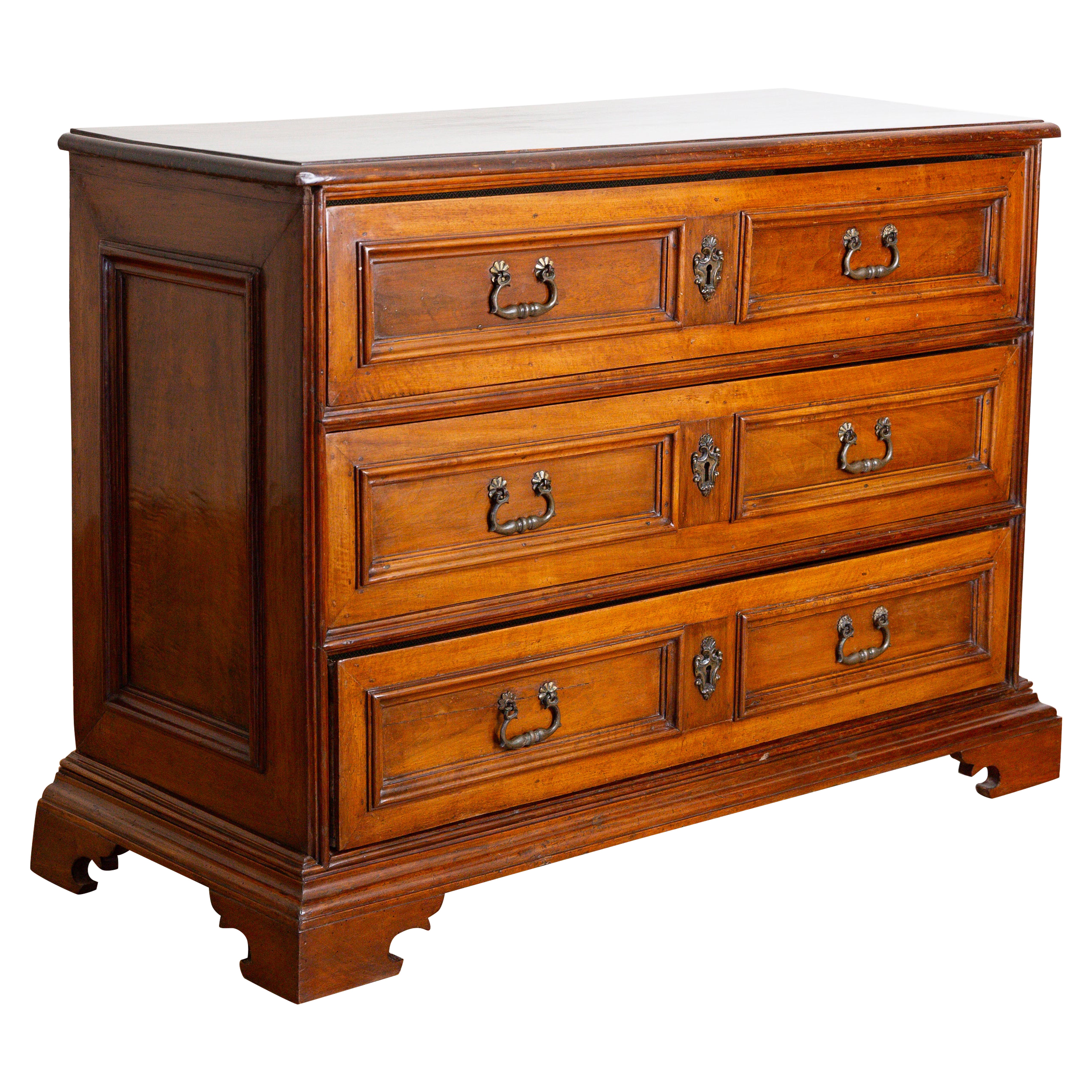 Italian, Emiliana, Baroque Period Walnut 3-Drawer Commode, late 17th century