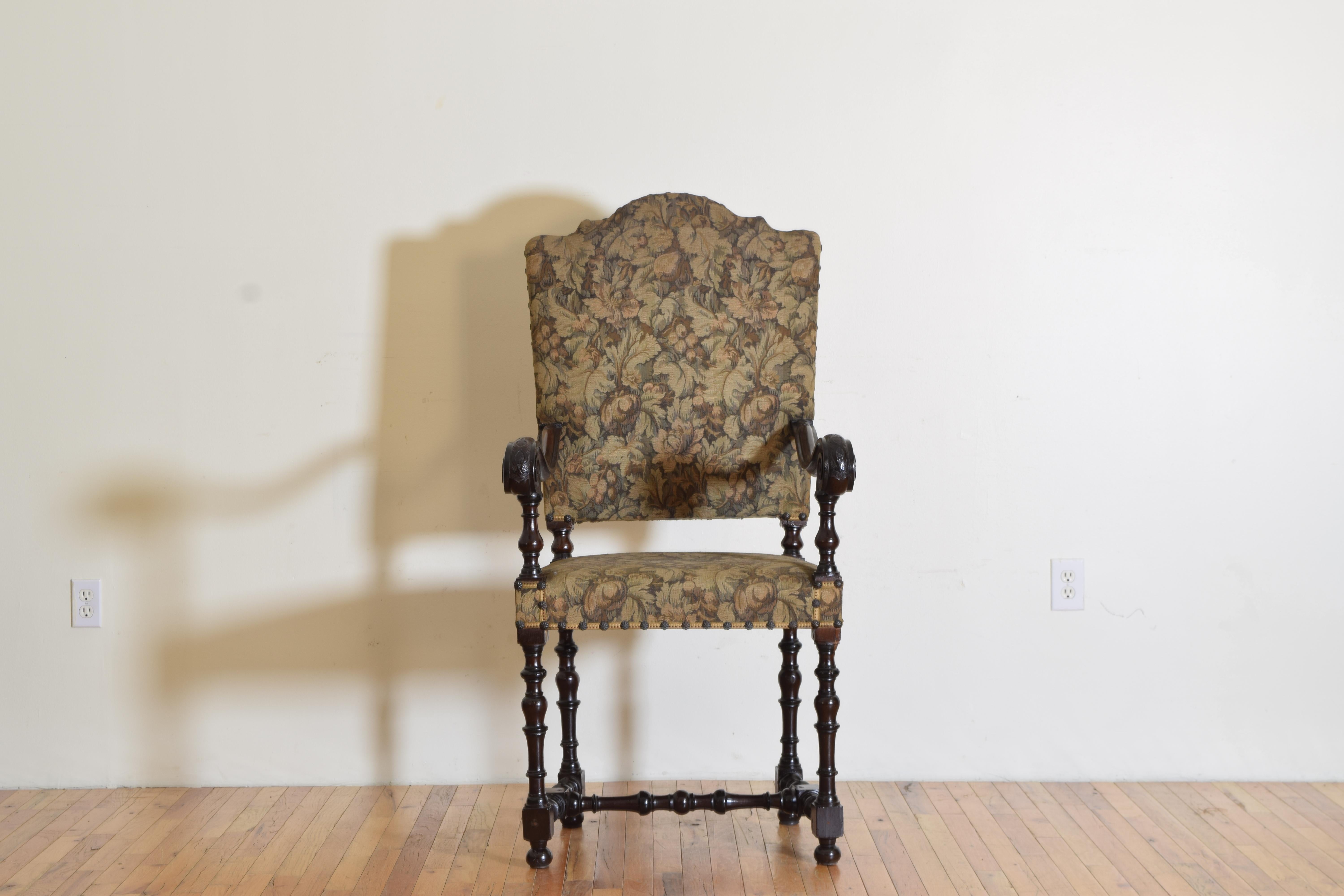 Italian, Emiliana, Baroque Large Carved & Shaped Walnut Open Armchair, ca. 1680 In Good Condition For Sale In Atlanta, GA