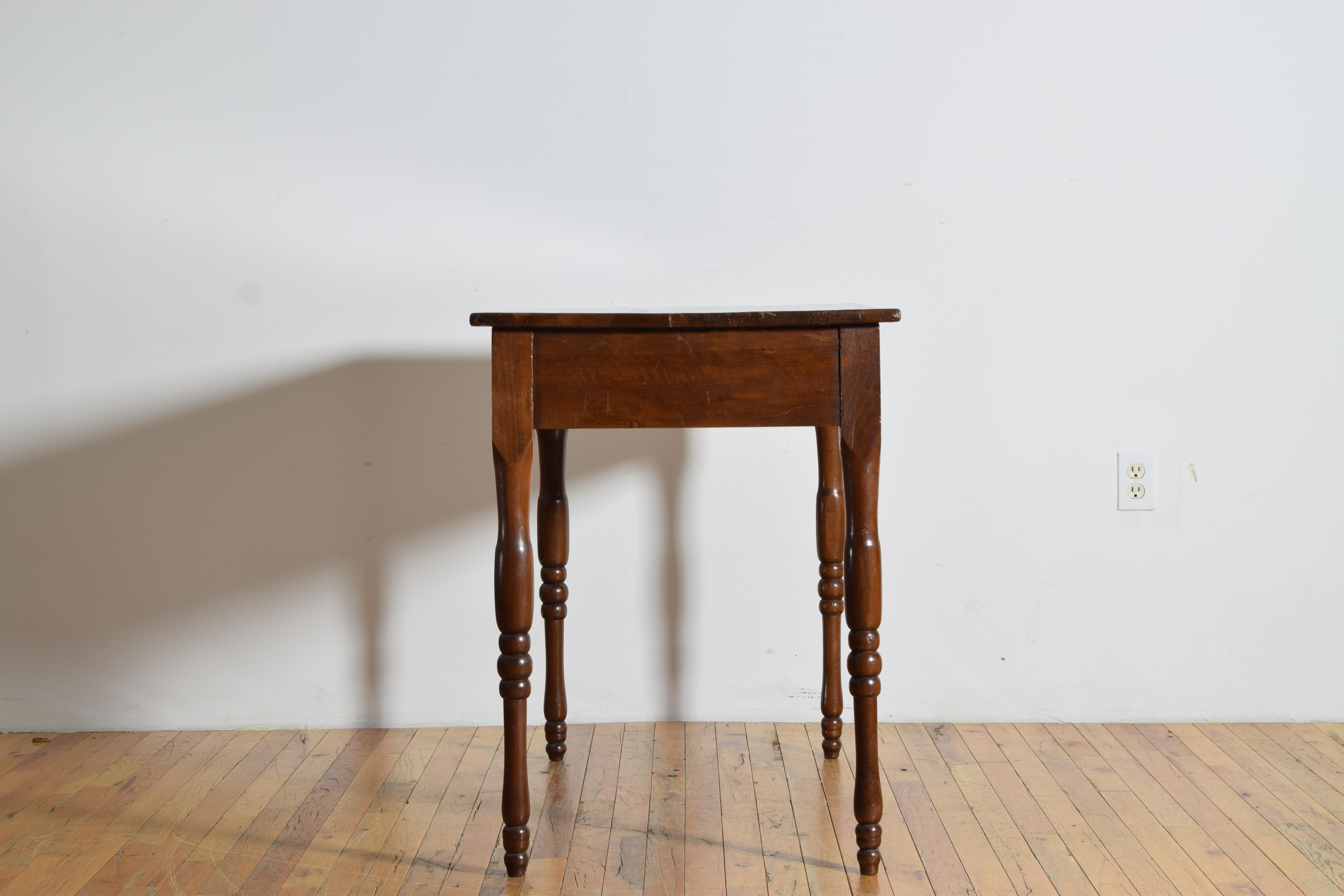 italien Italie, Emiliana, table à 1 tiroir en noyer tourné de style néoclassique tardif, vers 1840 en vente