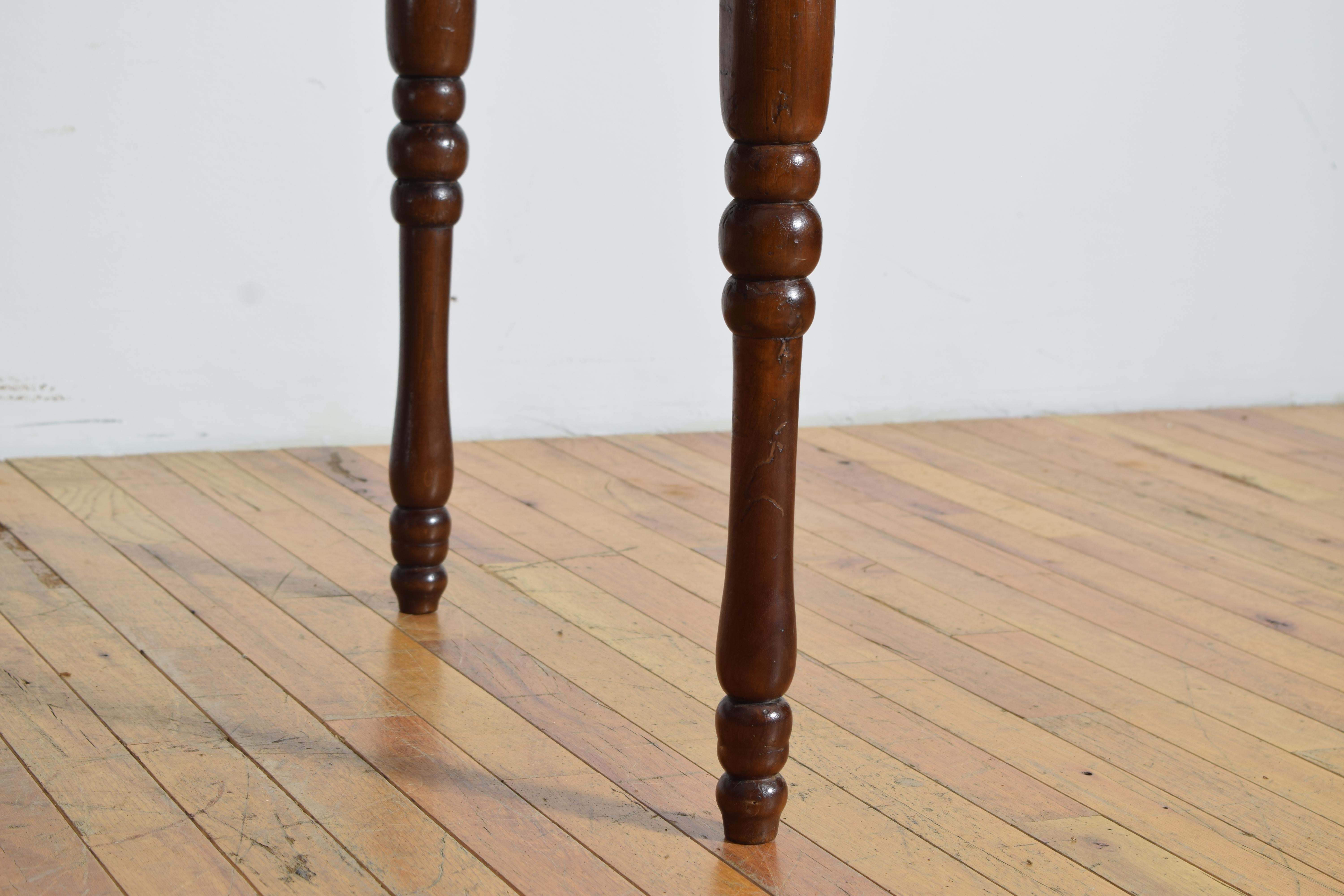Italie, Emiliana, table à 1 tiroir en noyer tourné de style néoclassique tardif, vers 1840 en vente 2