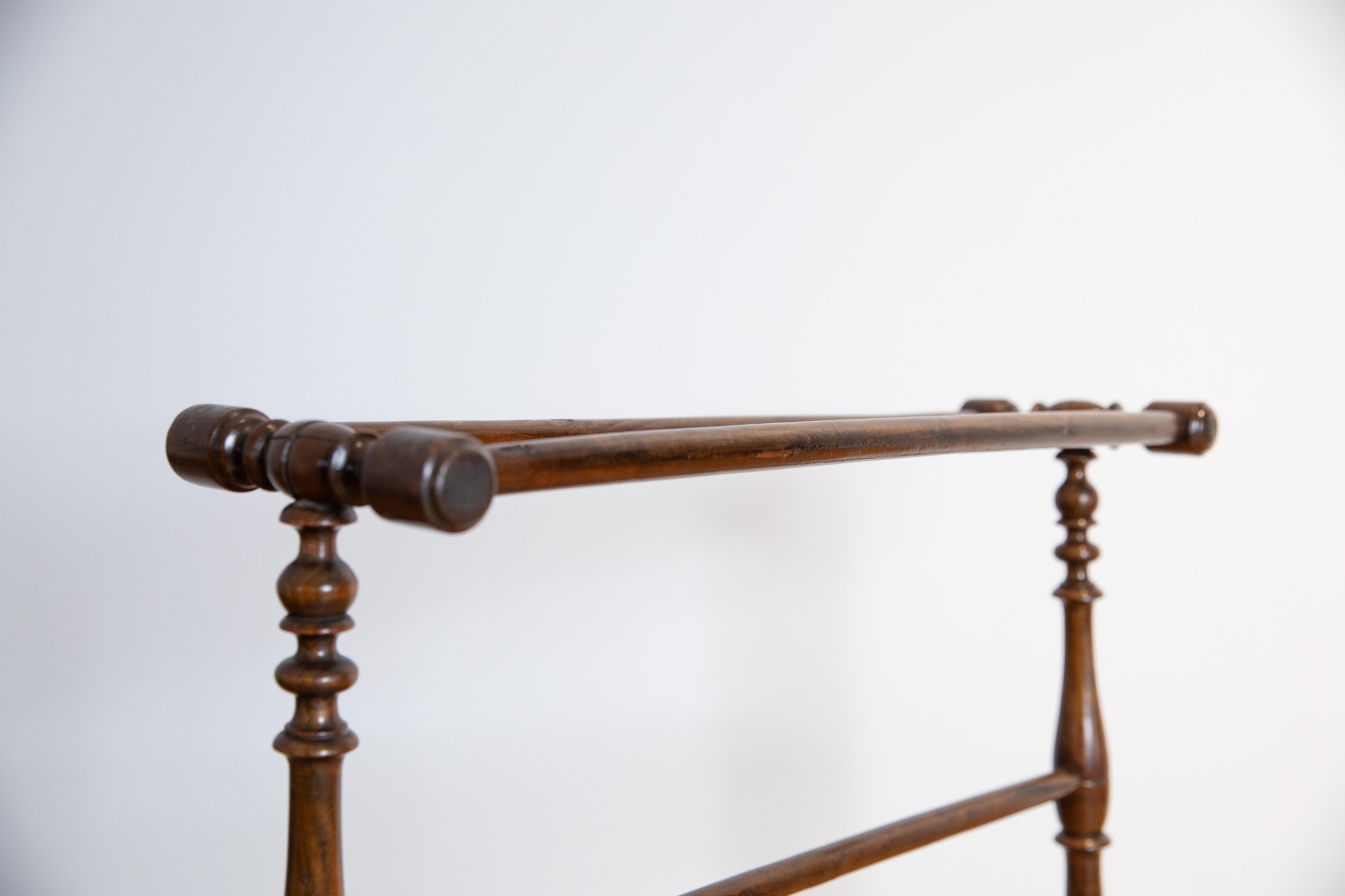Italian, Emiliana, Louis Philippe Period Walnut Blanket or Towel Rack, ca. 1830 For Sale 1
